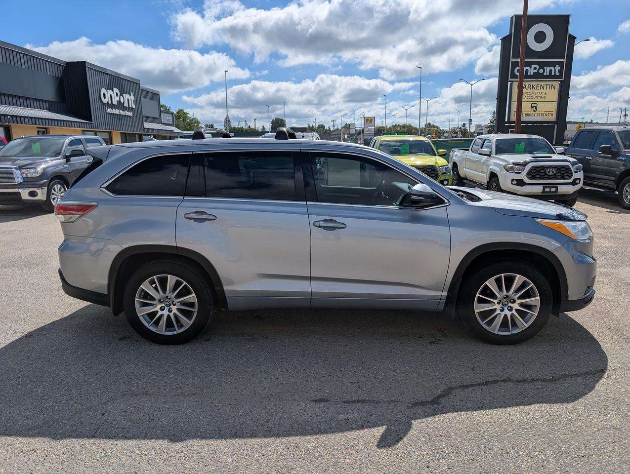 2016 Toyota Highlander XLE | Leather | Navigation | Htd Seats — снимка 1