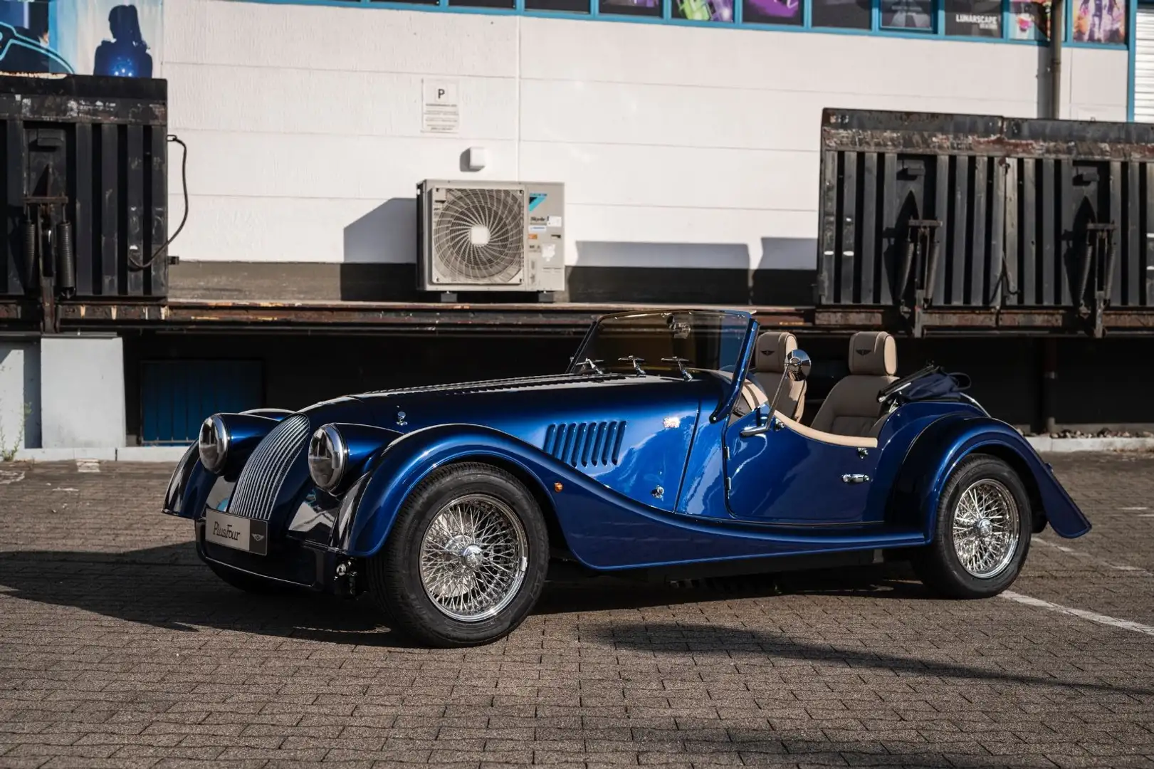 Morgan Plus 4 Plus Four - SHZ - Klima - Speiche - Sonderlack Bleu - 1