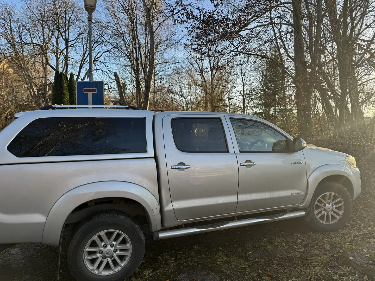 Toyota Hilux HiLux 4x4 Double Cab DPF Plateado - 2