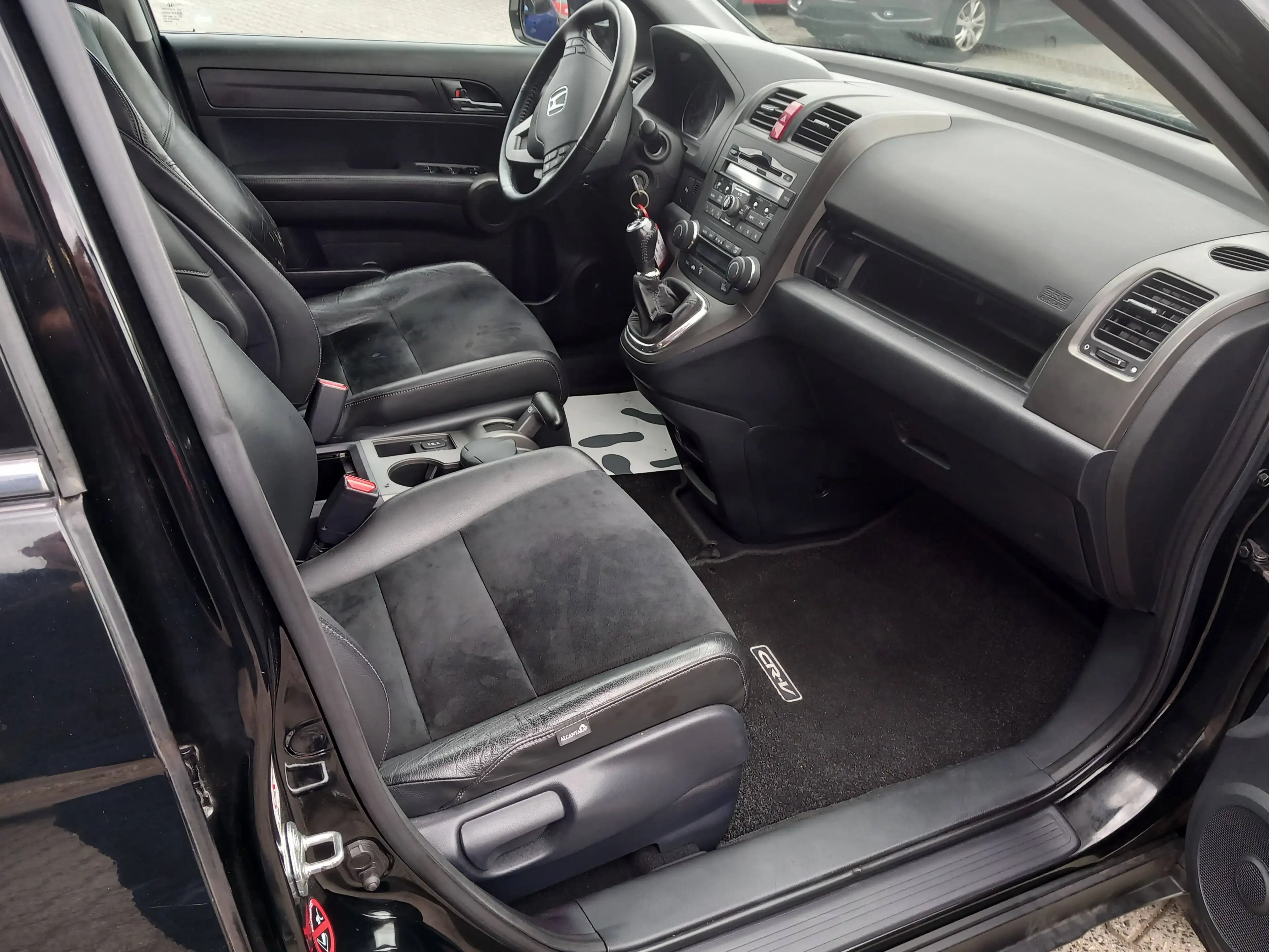 Honda CR-V 2,0 i-VTEC Elegance — photo 12