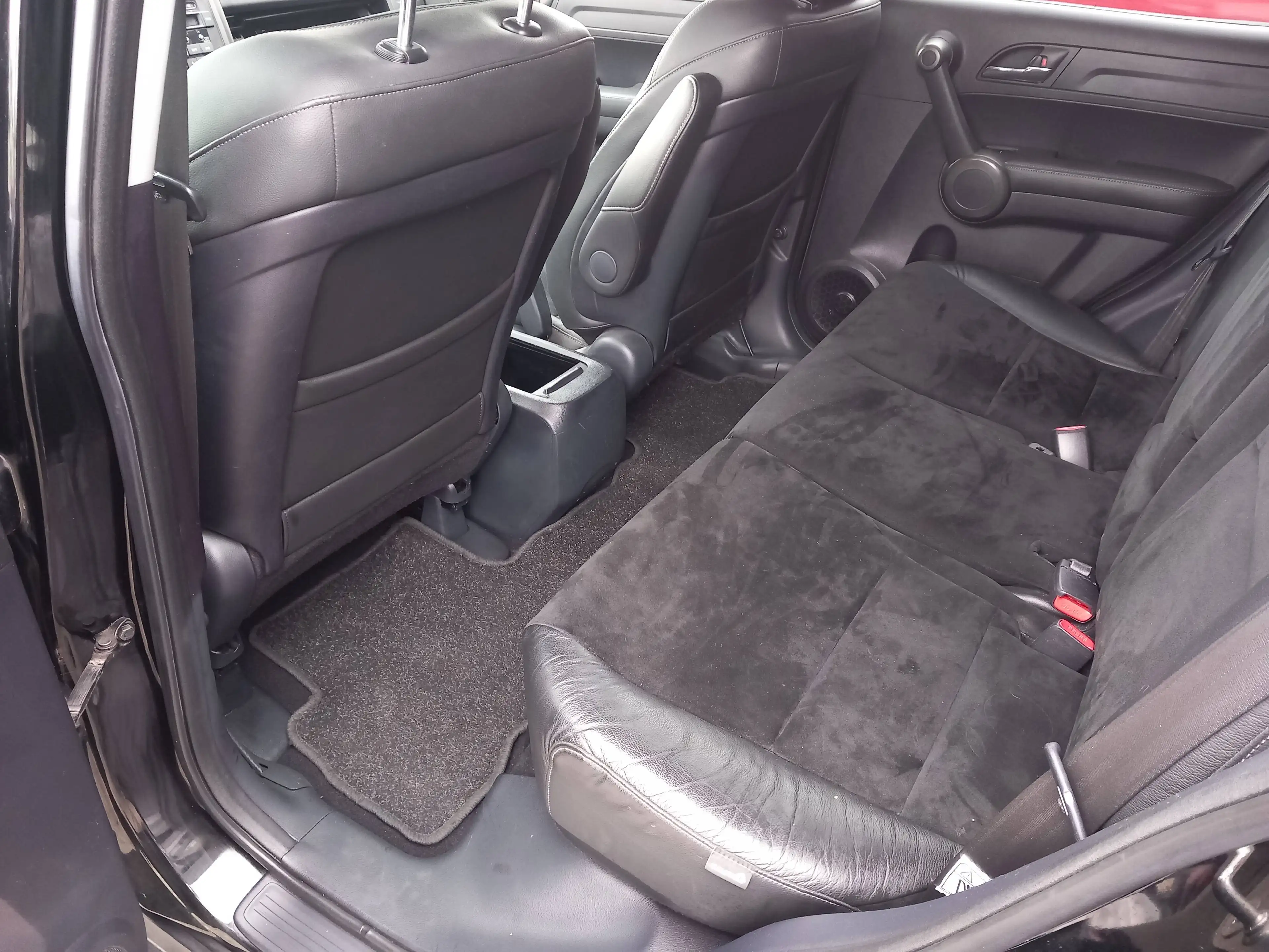 Honda CR-V 2,0 i-VTEC Elegance — photo 9