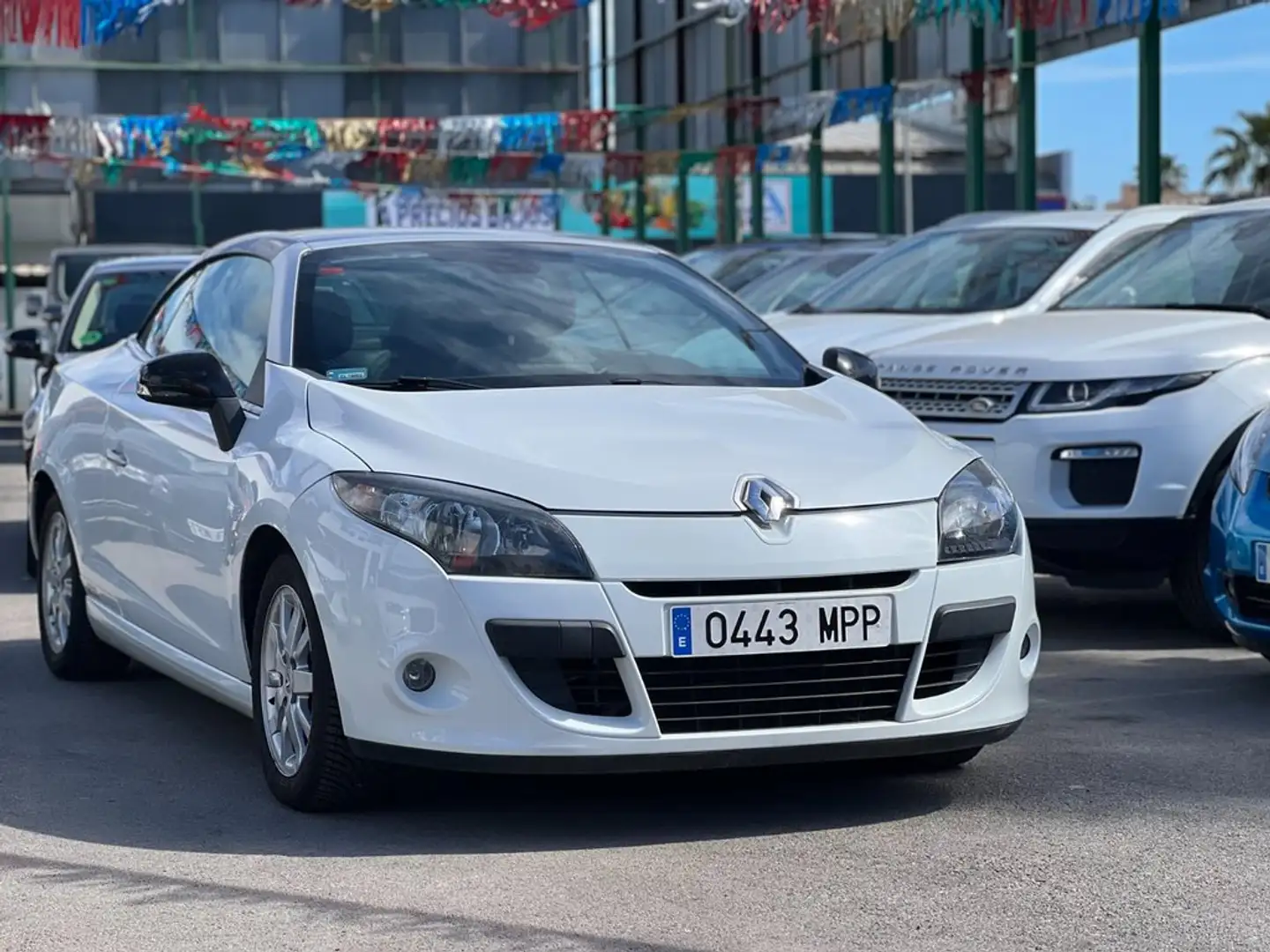 Renault Megane Coupé-Cabrio Priv. 2.0 16v 140 Aut. CVT Weiß - 2