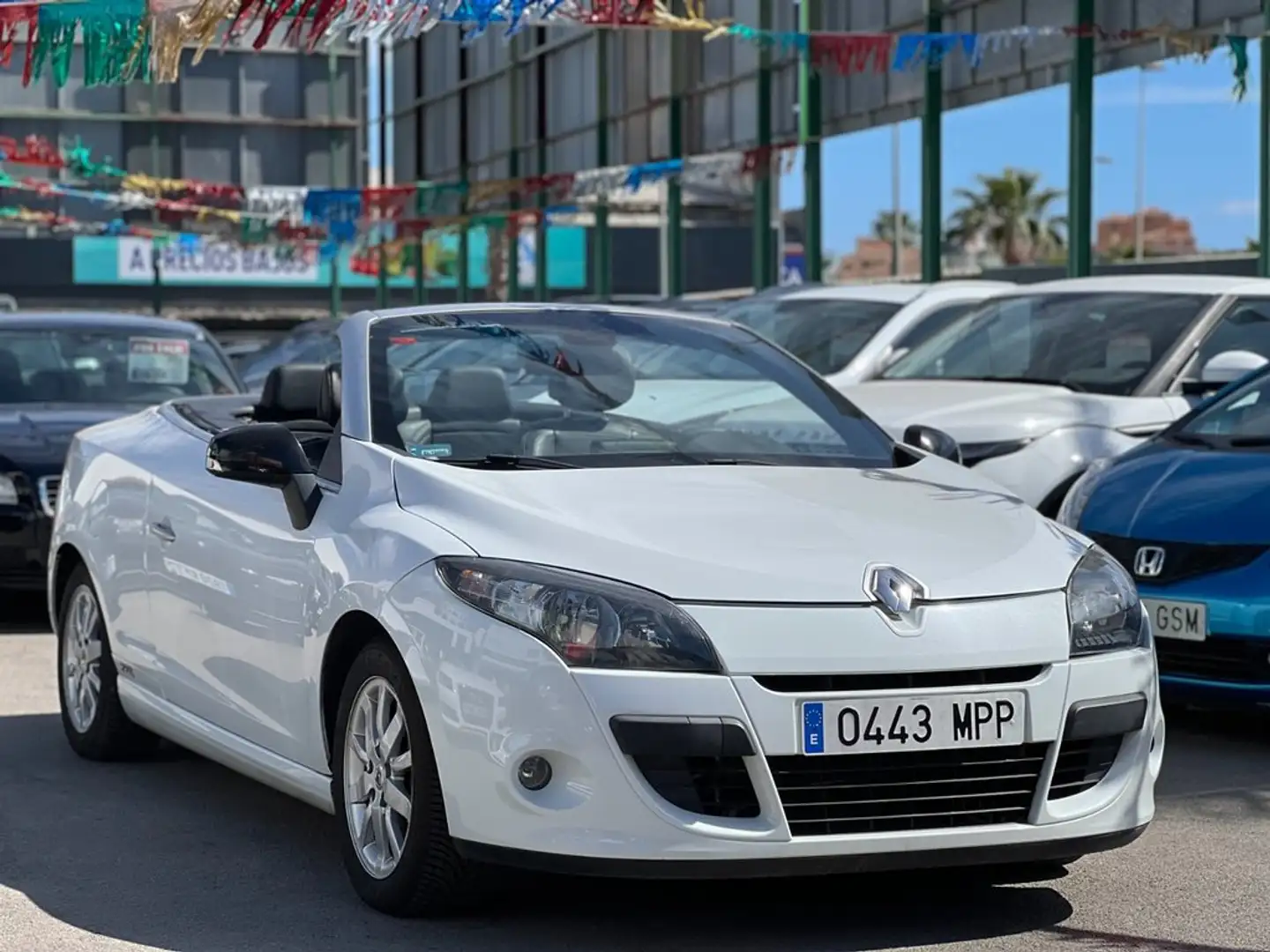 Renault Megane Coupé-Cabrio Priv. 2.0 16v 140 Aut. CVT Blanc - 1