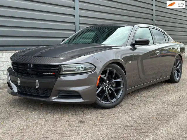 Dodge Charger 3.6 SRT V6 AUT NAVI LEER XENON 20” APK