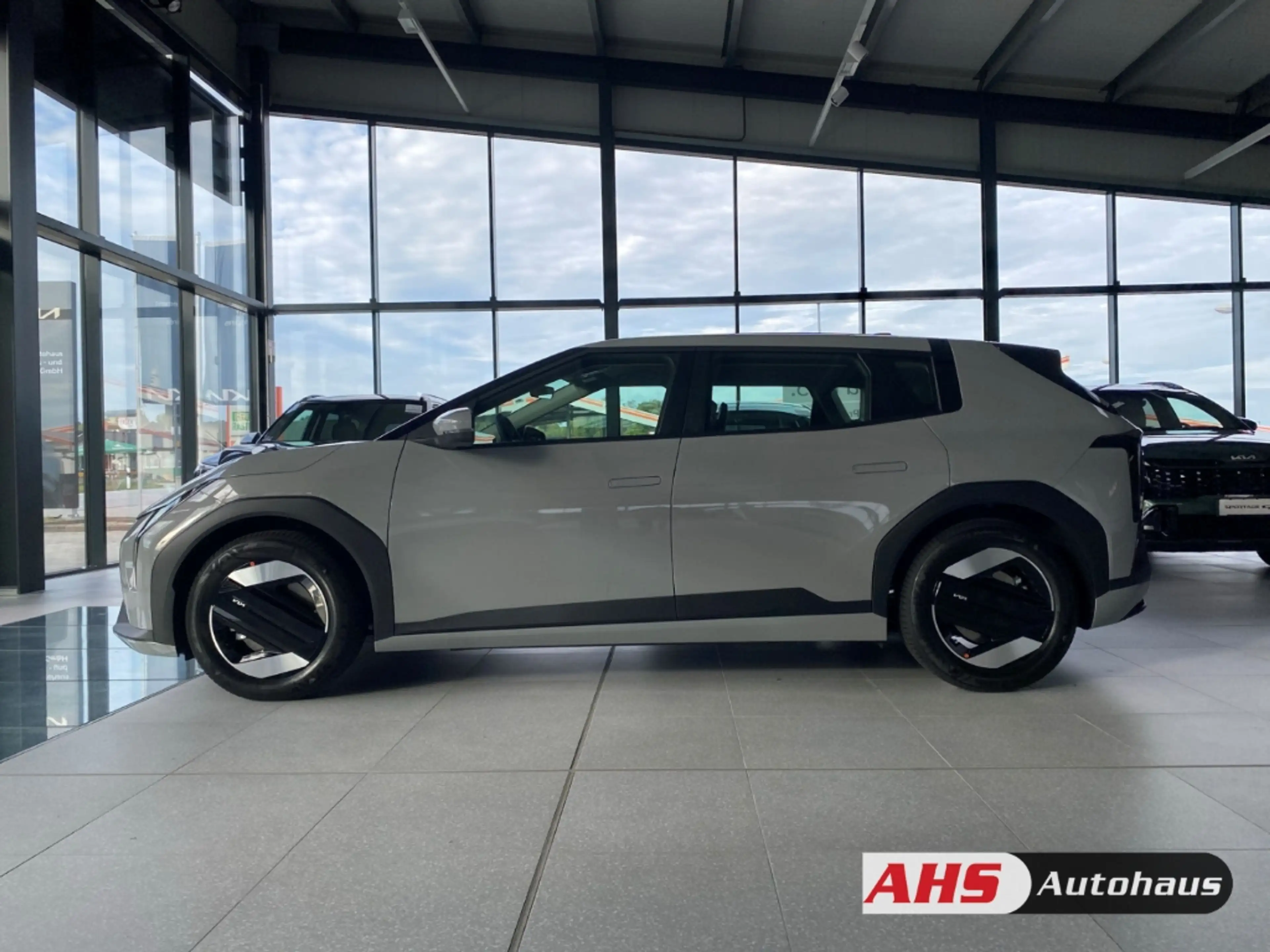 Kia EV4 Air 81,4 kWh Wärmepumpe SHZ Totwinkelassistent Nav — photo 3