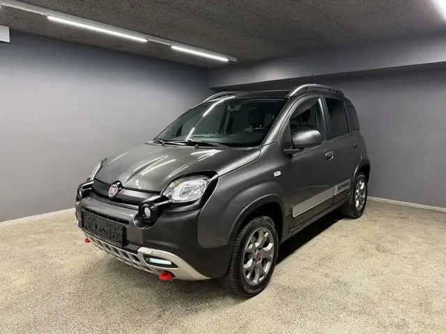Fiat Panda 4X4 * CROSS * AHK * LEDER * KLIMAAUT * MFL *
