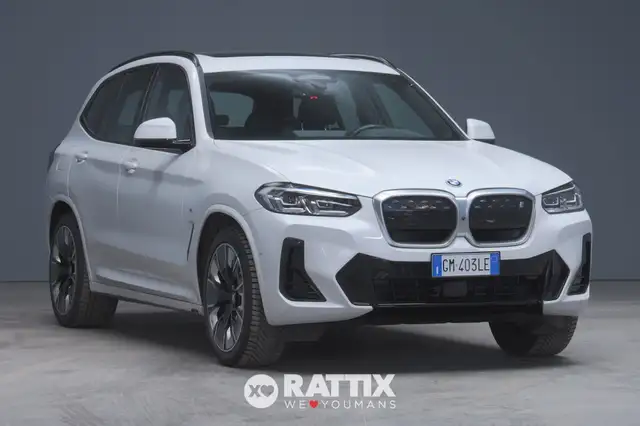 BMW iX3 motore elettrico 286CV Impressive + Tetto apribile