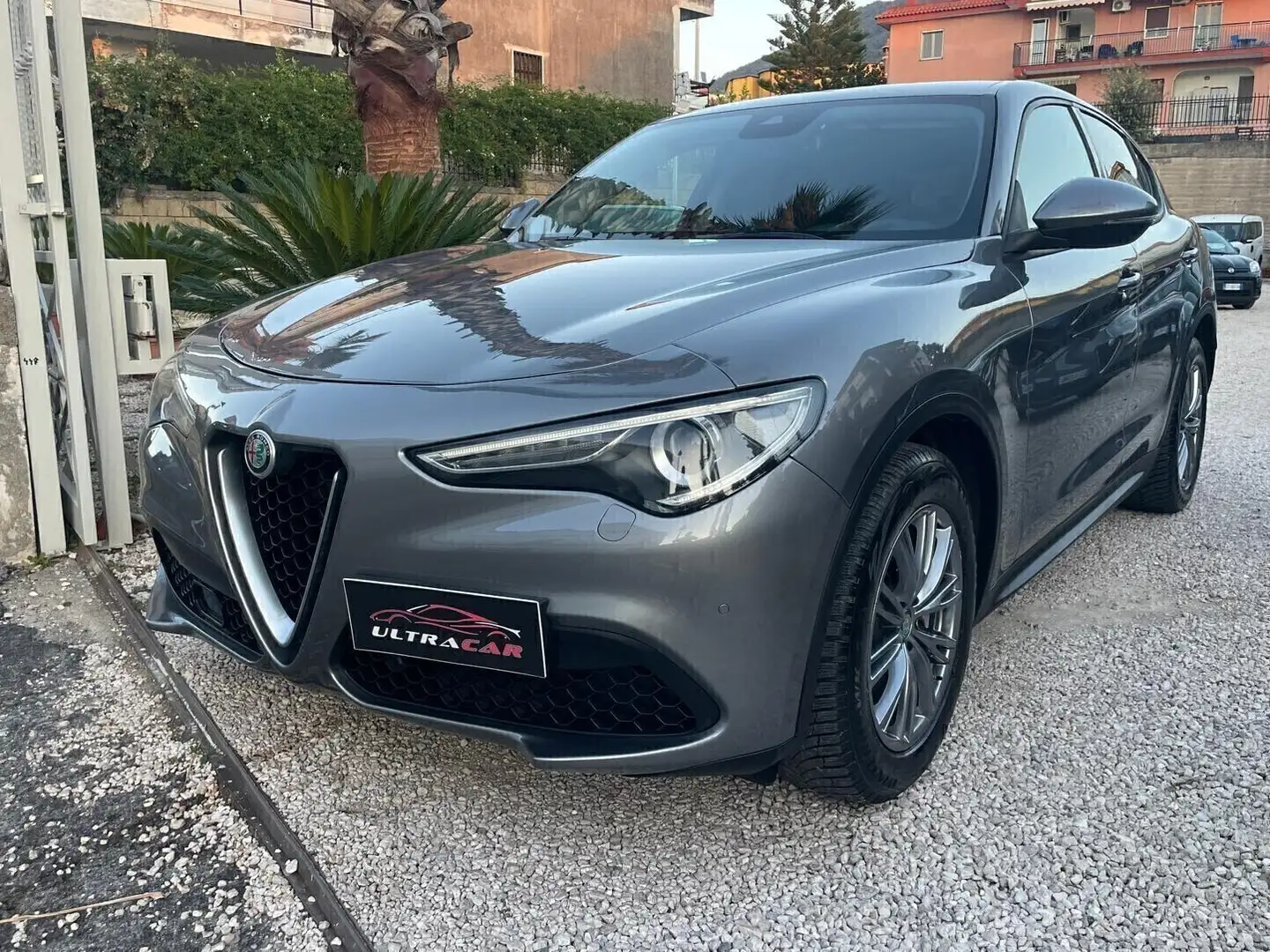 Alfa Romeo Stelvio Stelvio 2.2 Turbodiesel 160 CV AT8 RWD Business Gris - 1