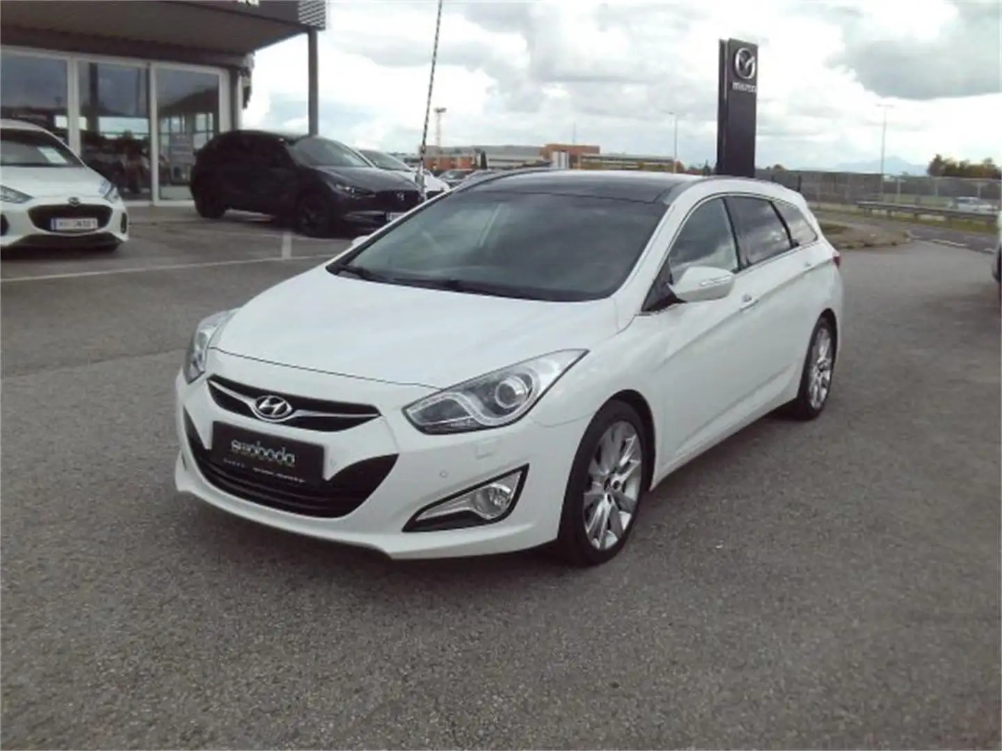 Hyundai i40 Style Kombi 1,7 CRDi DPF *8-fach* Blanc - 2