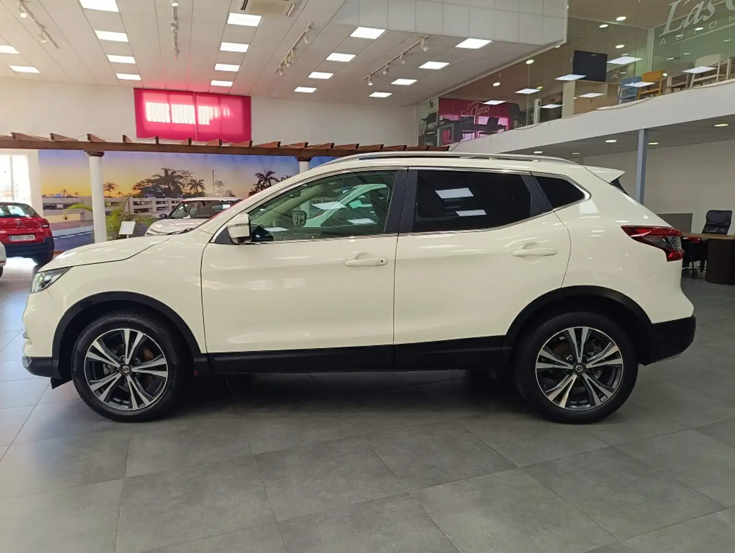 Nissan Qashqai 1.5dCi N-Connecta 4x2 85kW Blanco - 2