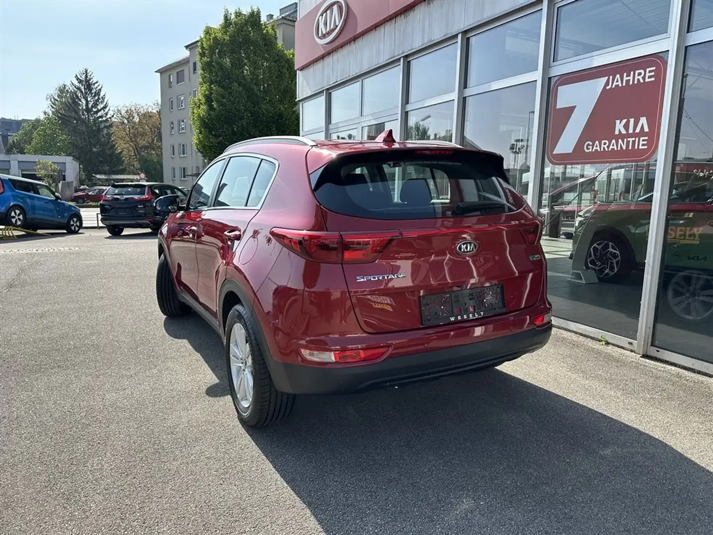 Kia Sportage 1,7 CRDI ISG Silber Rot - 2