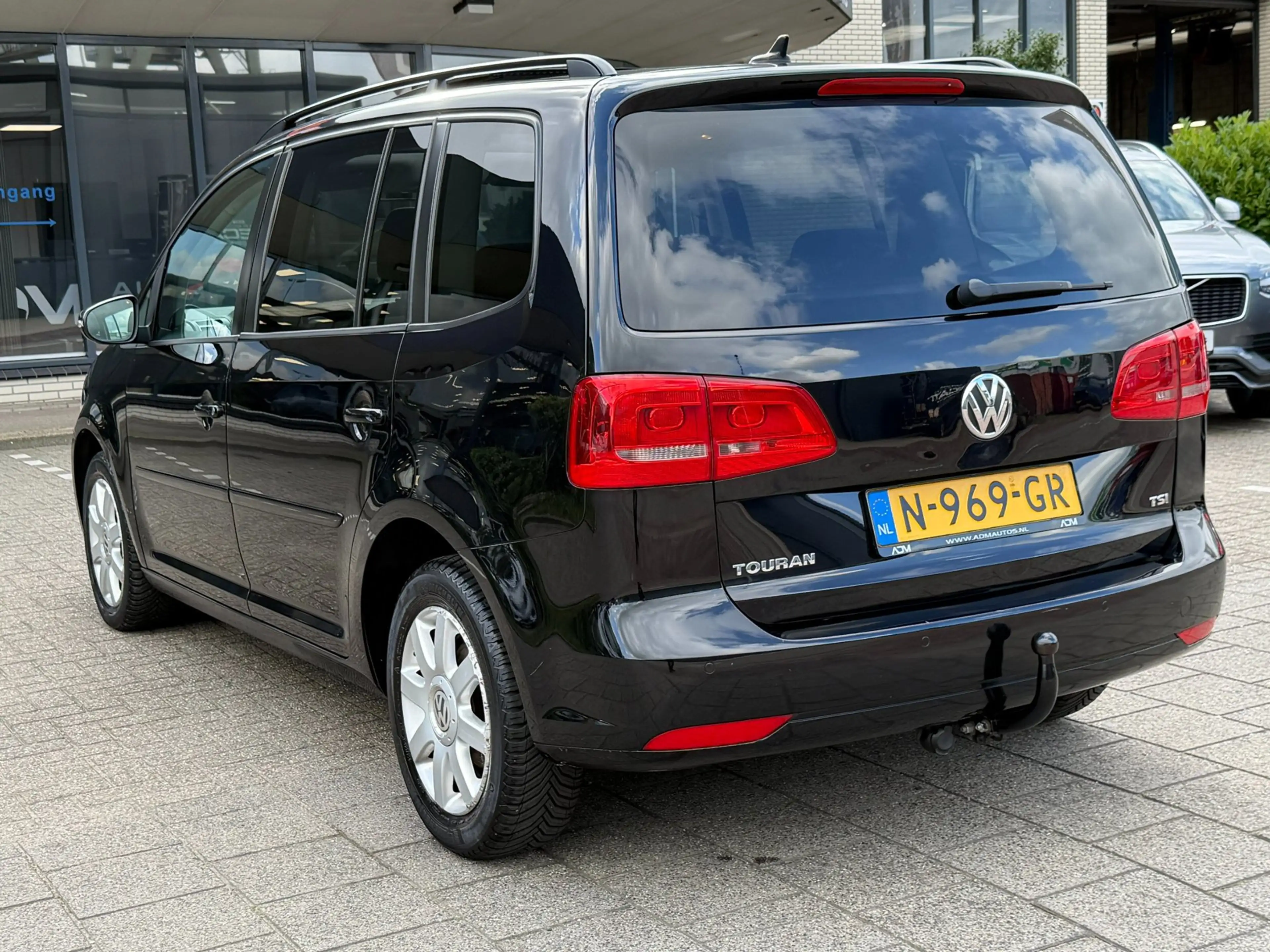 Volkswagen Touran 1.4 TSI Highline DSG l PANO l TREKHAAK — photo 2