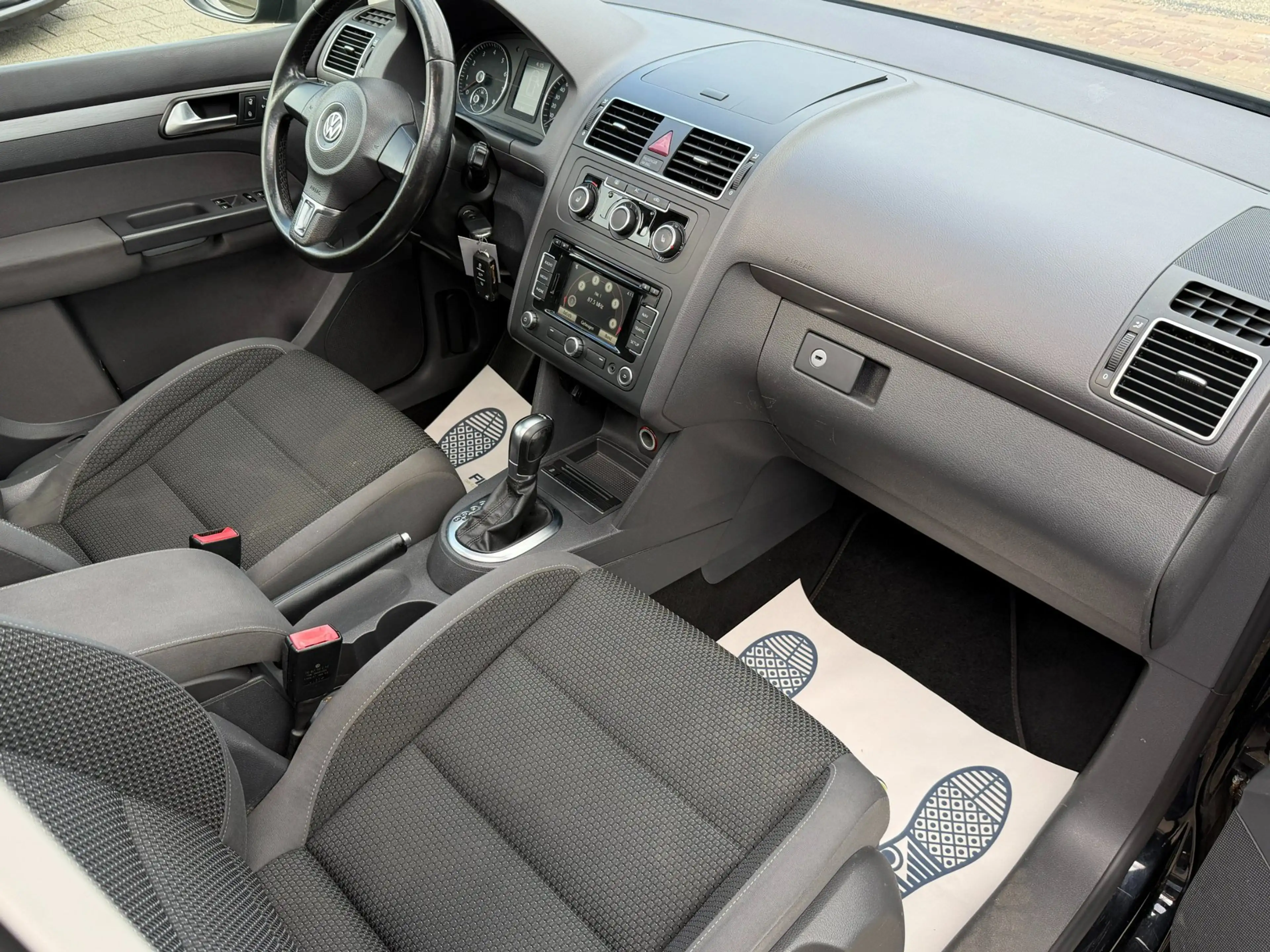 Volkswagen Touran 1.4 TSI Highline DSG l PANO l TREKHAAK — photo 18