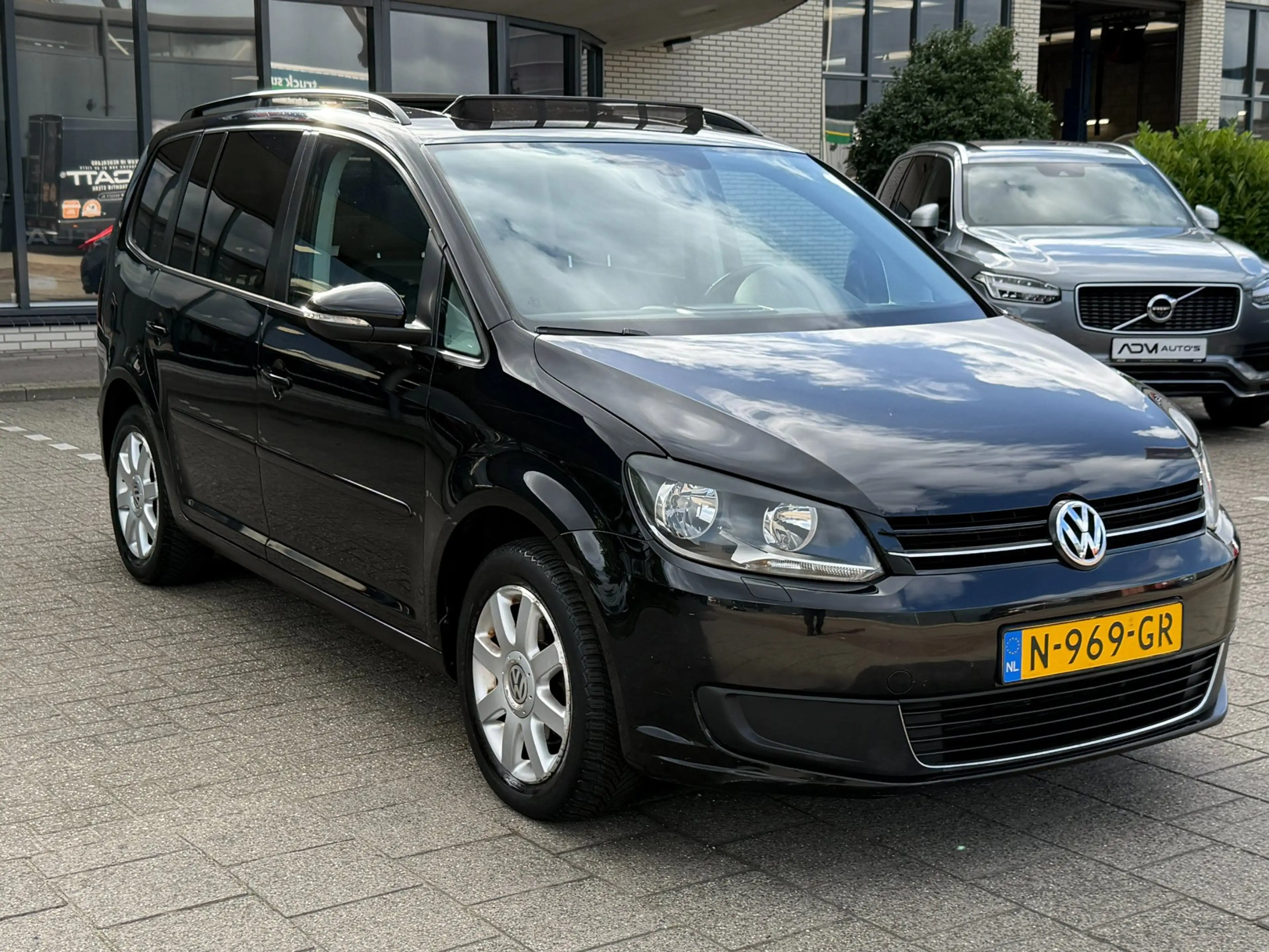 Volkswagen Touran 1.4 TSI Highline DSG l PANO l TREKHAAK — photo 13