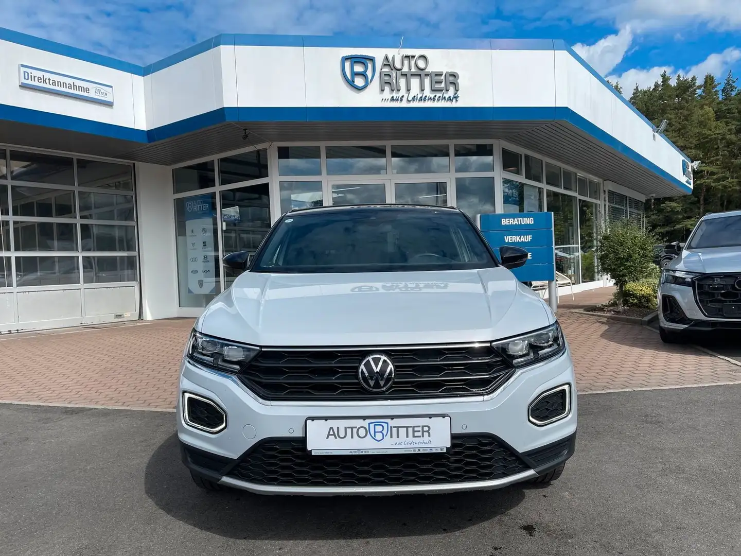 Volkswagen T-Roc 1.0 TSI Active Navigation+Kamera+ACC+LE... Grau - 2