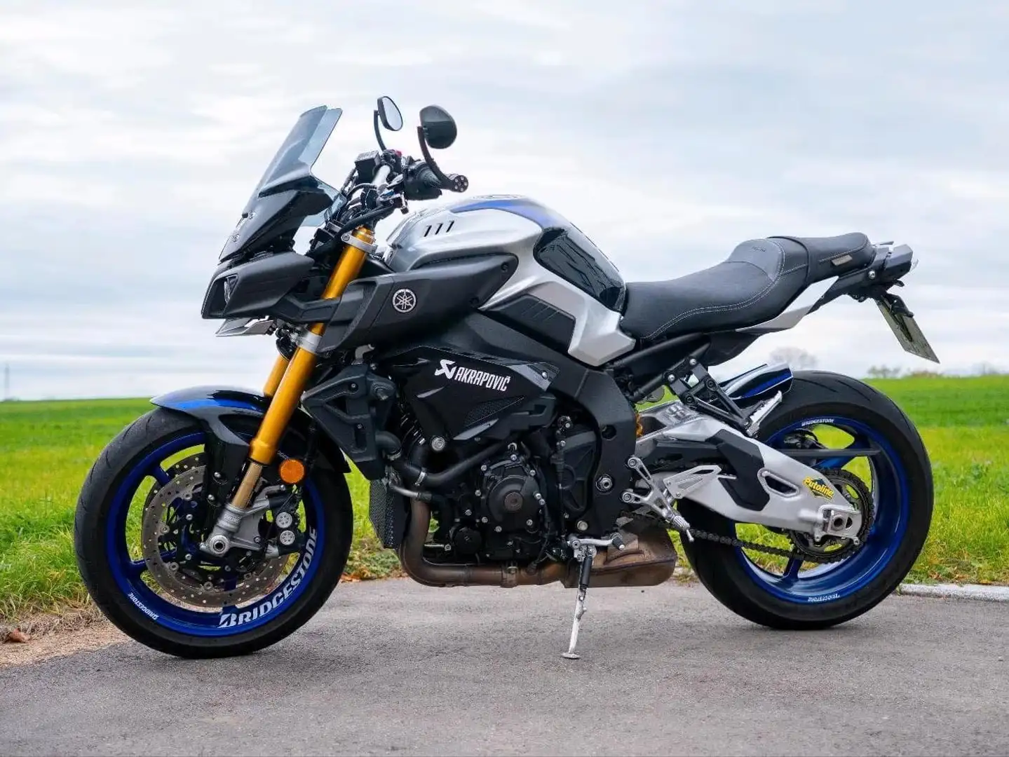 Yamaha MT-10 SP Negro - 1