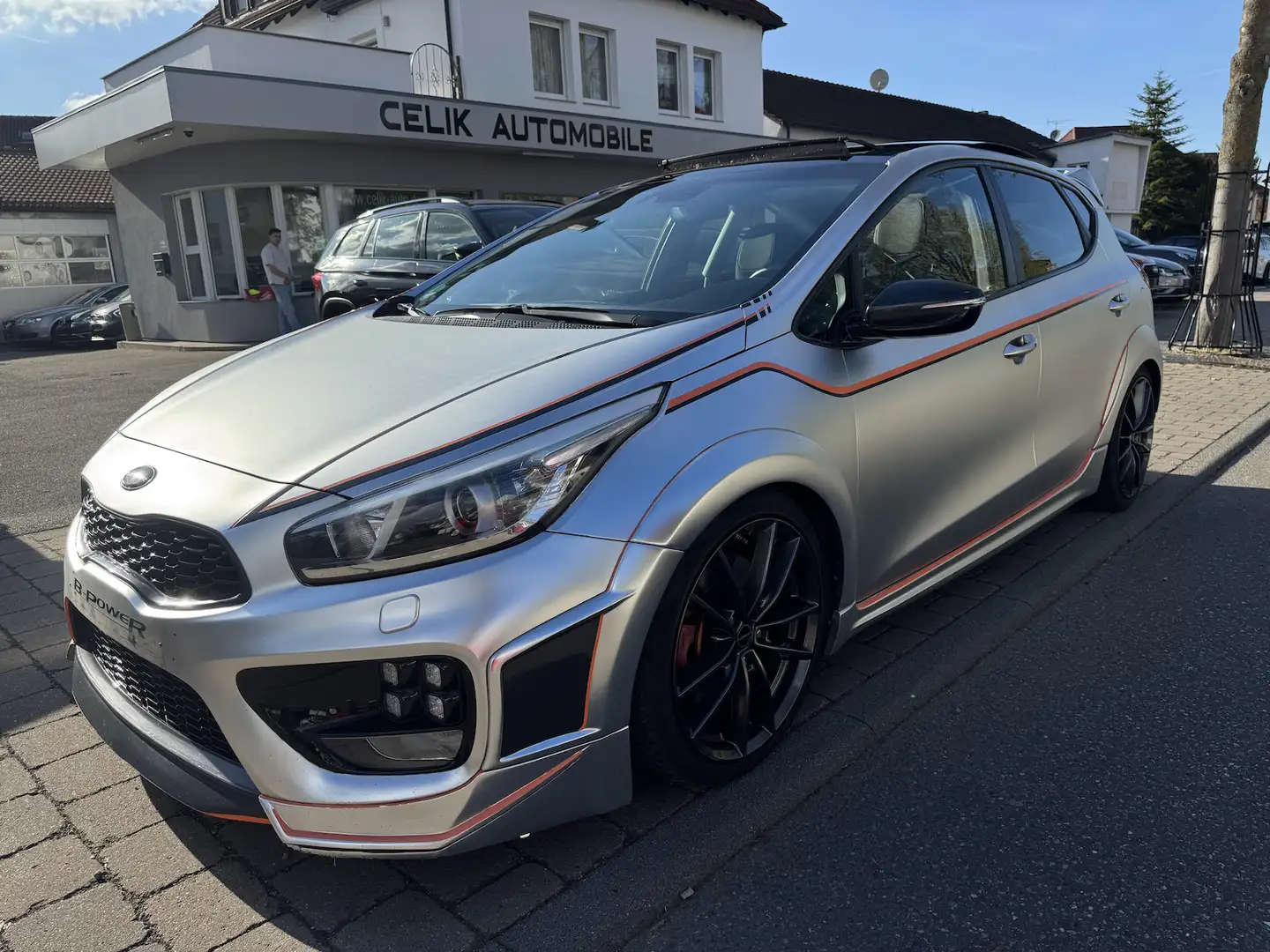 Kia Ceed / cee'd cee´d 1.6 T-GDi GT-Track Zwart - 1