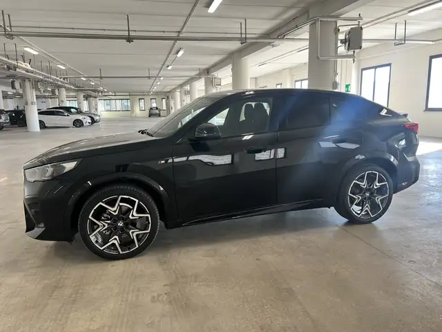 BMW X2 main image