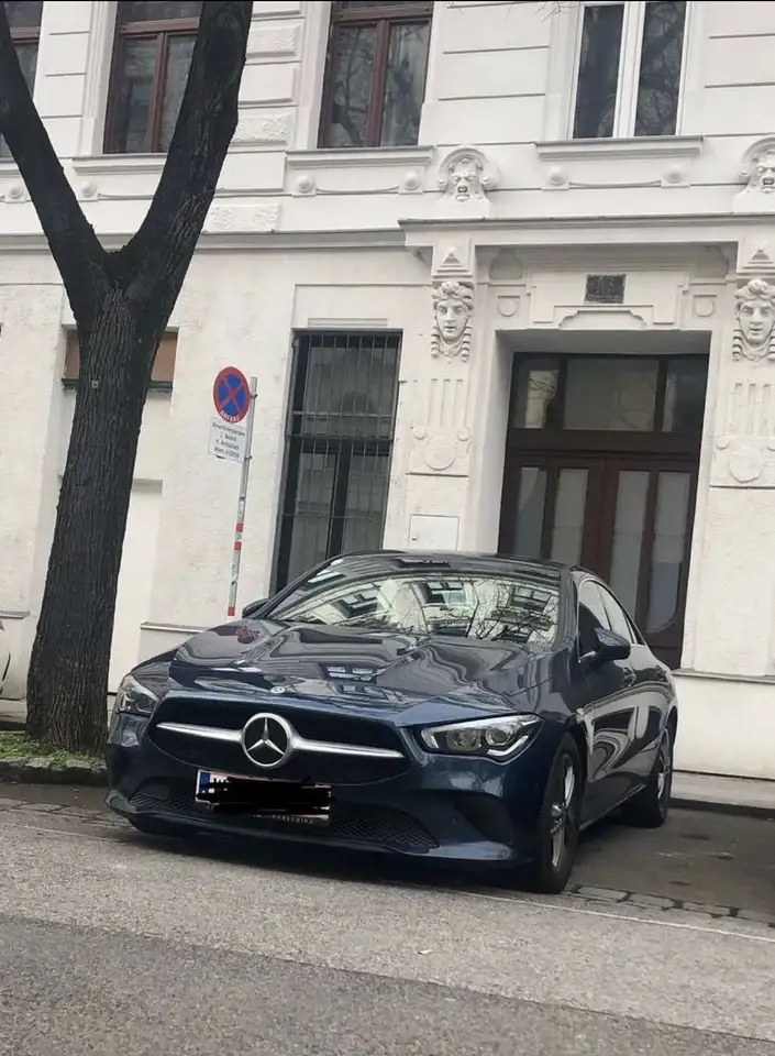 Mercedes-Benz CLA 180