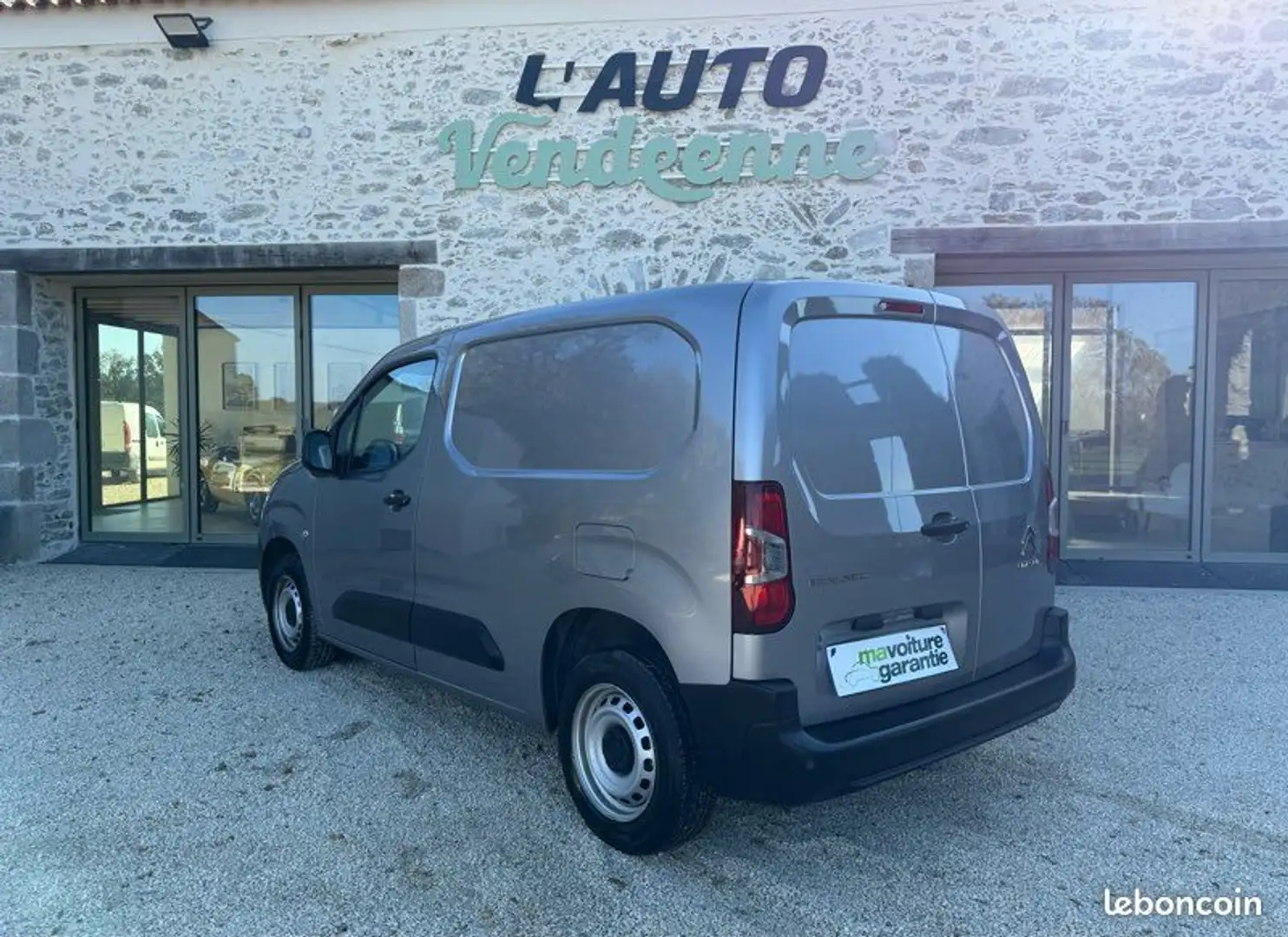 Citroen Berlingo CITROËN M BlueHDI 100ch Club BVM6 11 658HT Grijs - 2