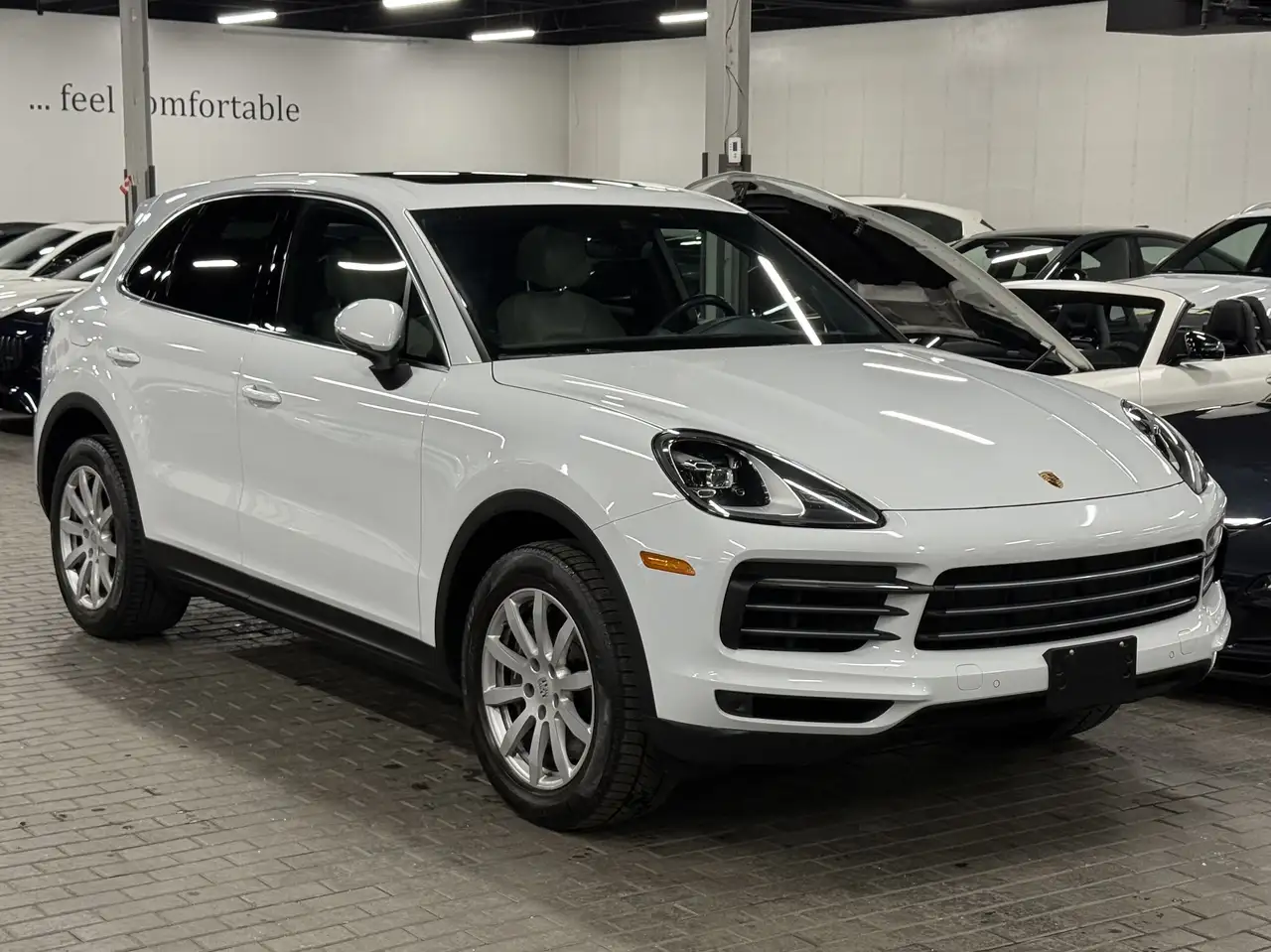 Porsche Cayenne снимка Porsche Cayenne