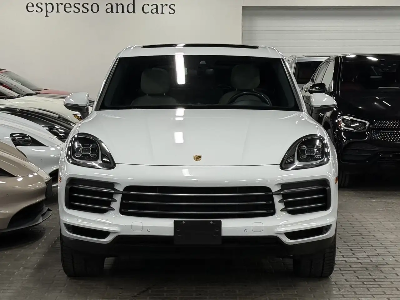 Porsche Cayenne снимка Porsche Cayenne