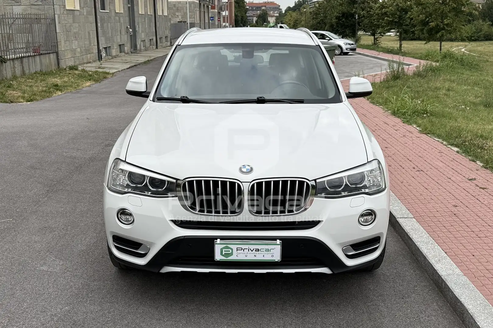 BMW X3 X3 xDrive20d Business Advantage Aut. Blanc - 2