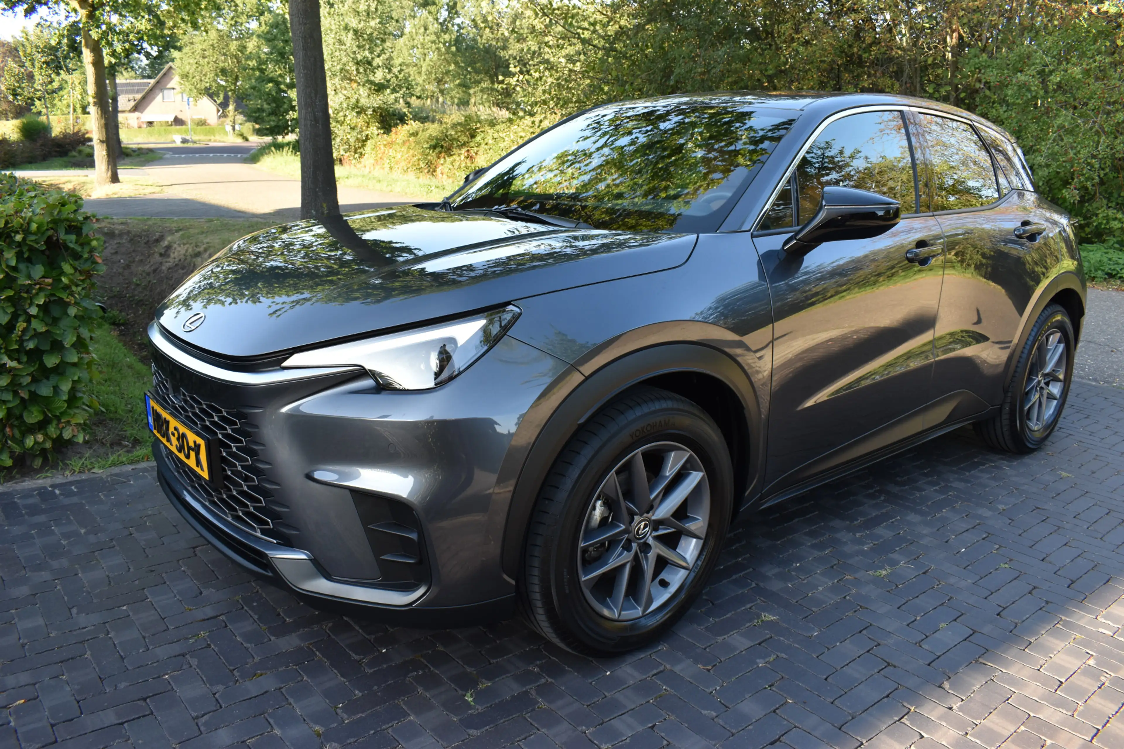 Lexus LBX 1.5 Cool 2WD AUT. LEER, ACC 16DKM NIEUWSTAAT! — photo 2