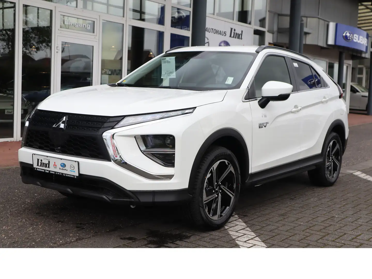 Mitsubishi Eclipse Cross Basis Hybrid 4WD Weiß - 2