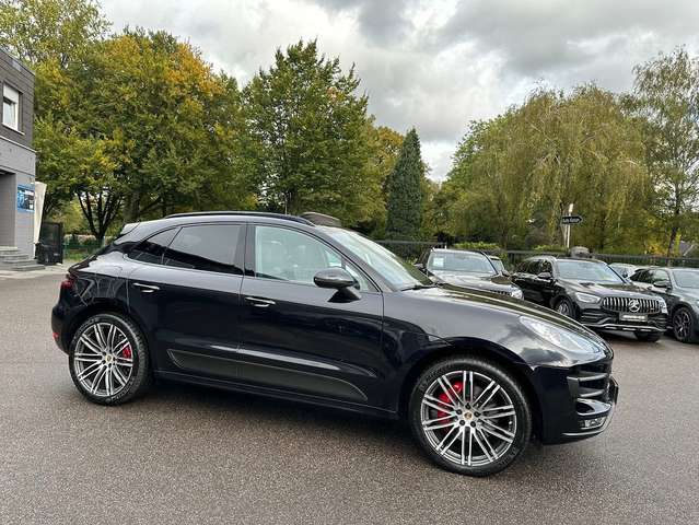 Porsche Macan Turbo 2.Hand ACC/Panorama/Carbon/Kamera/21