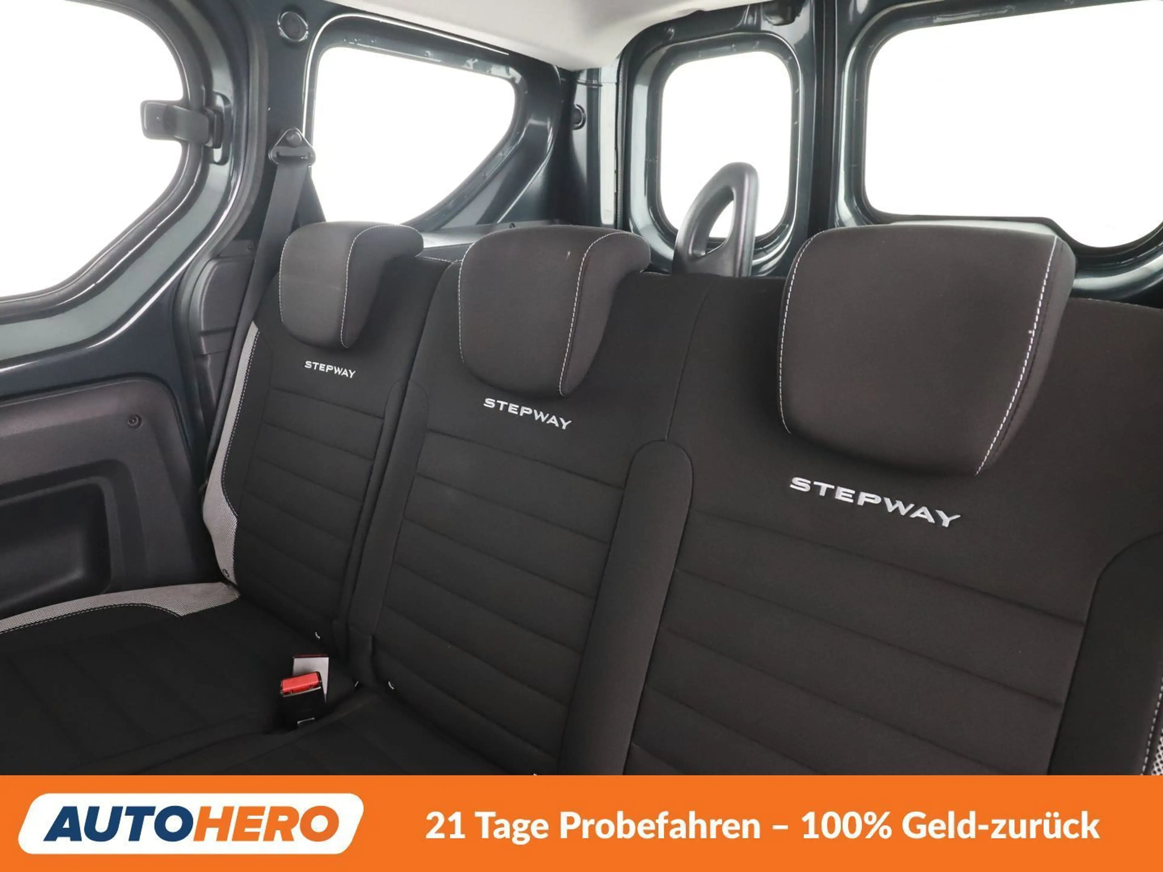 Dacia Dokker 1.5 dCi Stepway — photo 14