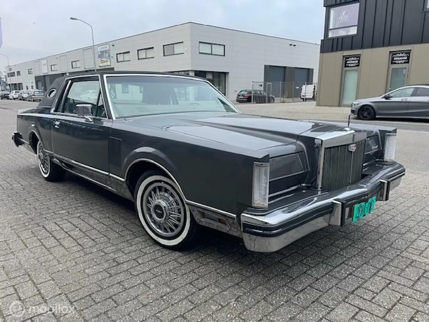 Lincoln Continental 4.9 Signature Series Grigio - 1