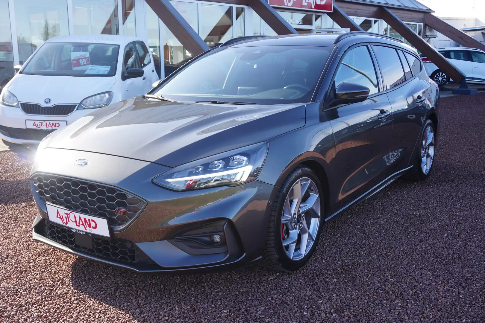 Ford Focus ST 2.3 Ecoboost Autom. Navi Sitzheizung Grau - 2