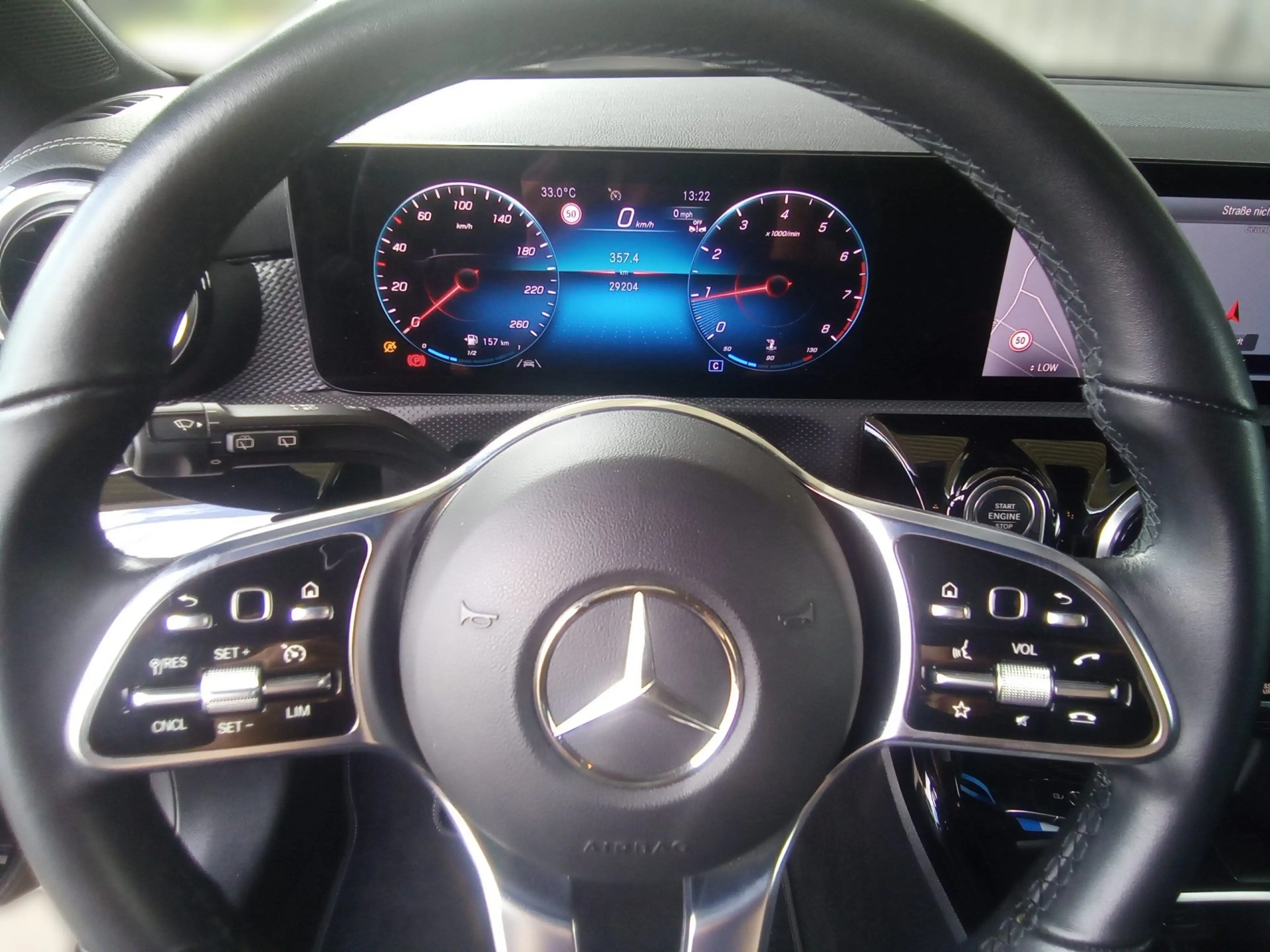 Mercedes-Benz CLA 180 Shooting Brake STANDHEIZUNG, NIGHT-PAKET — photo 11