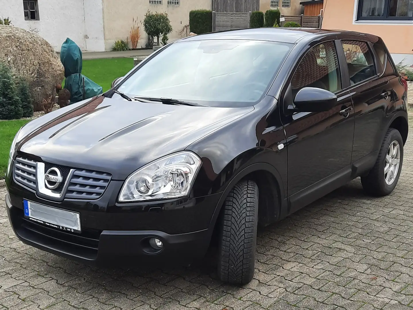 Nissan Qashqai Qashqai Diesel 2.0 dCi DPF tekna Schwarz - 1