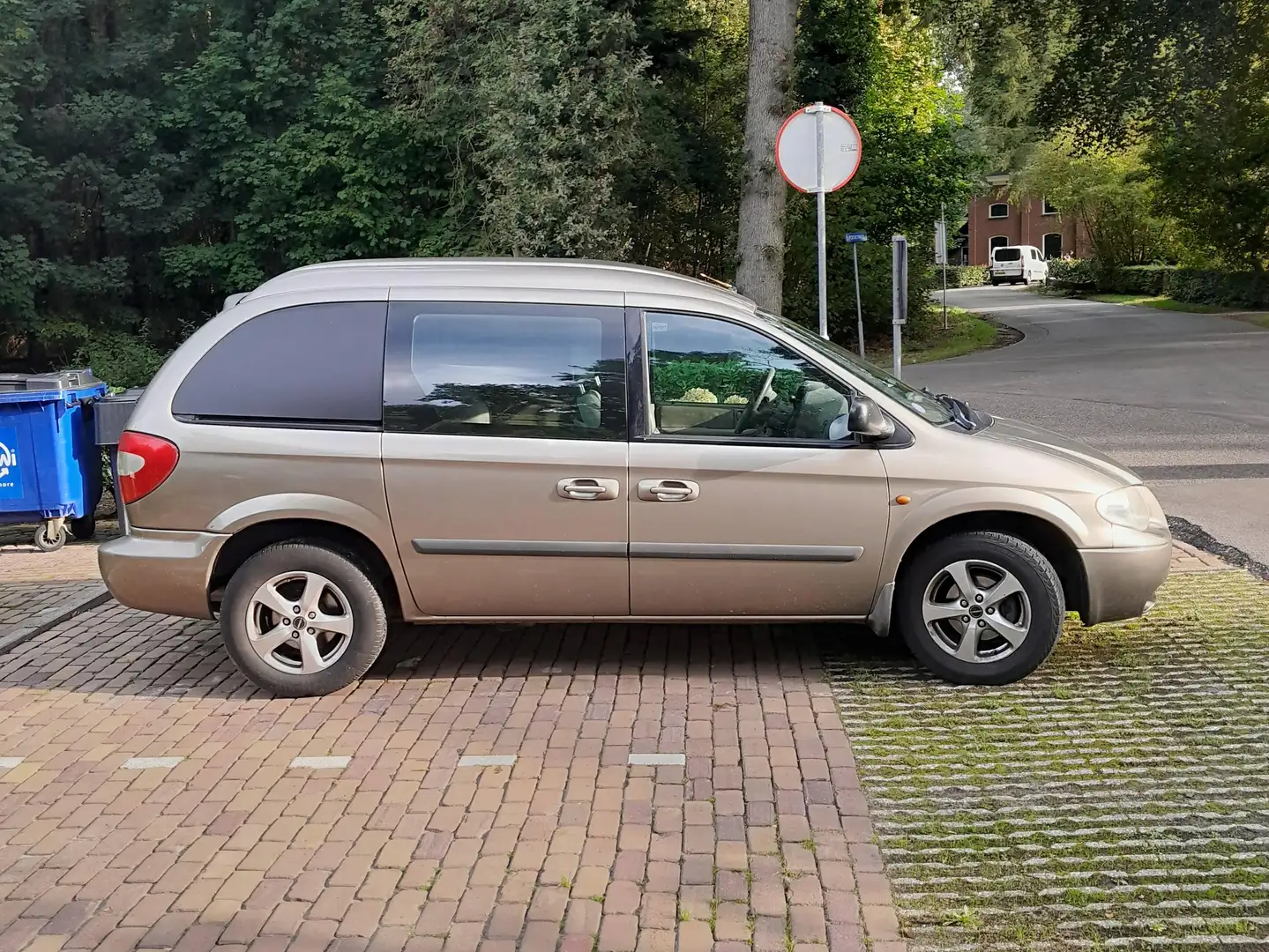 Chrysler Grand Voyager HR Beige - 1