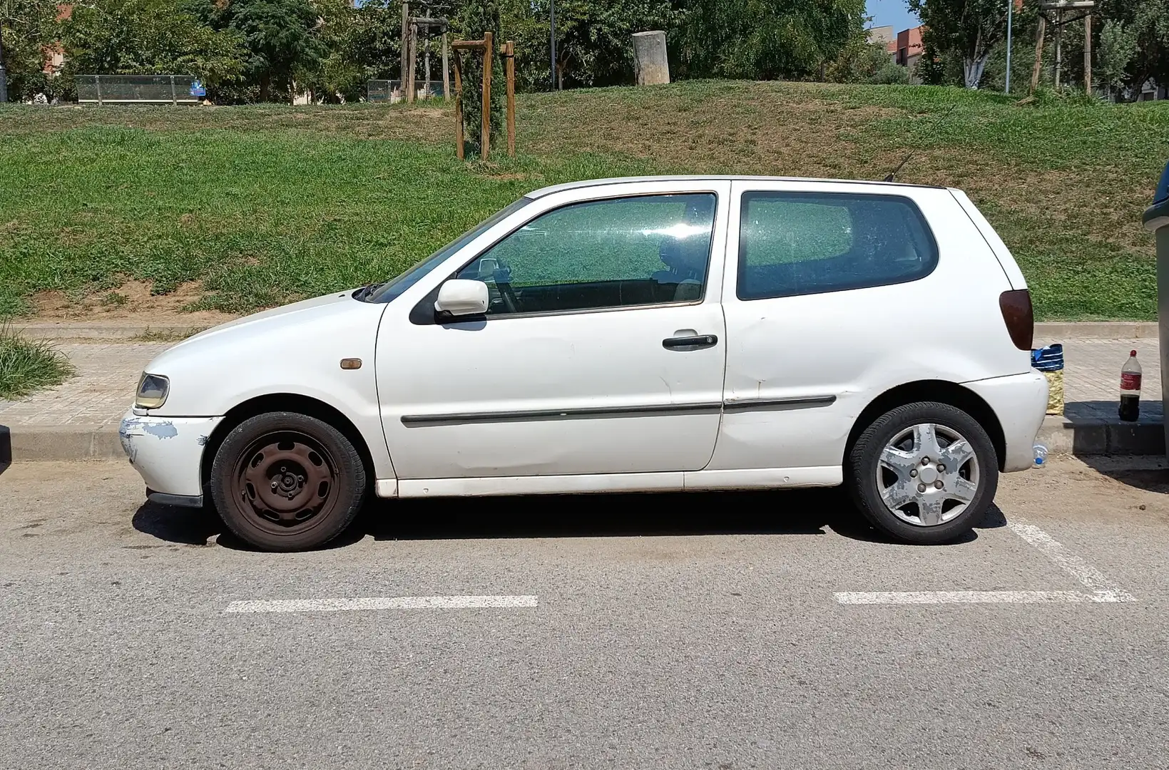 Volkswagen Polo 1.9Diesel Basic - 1