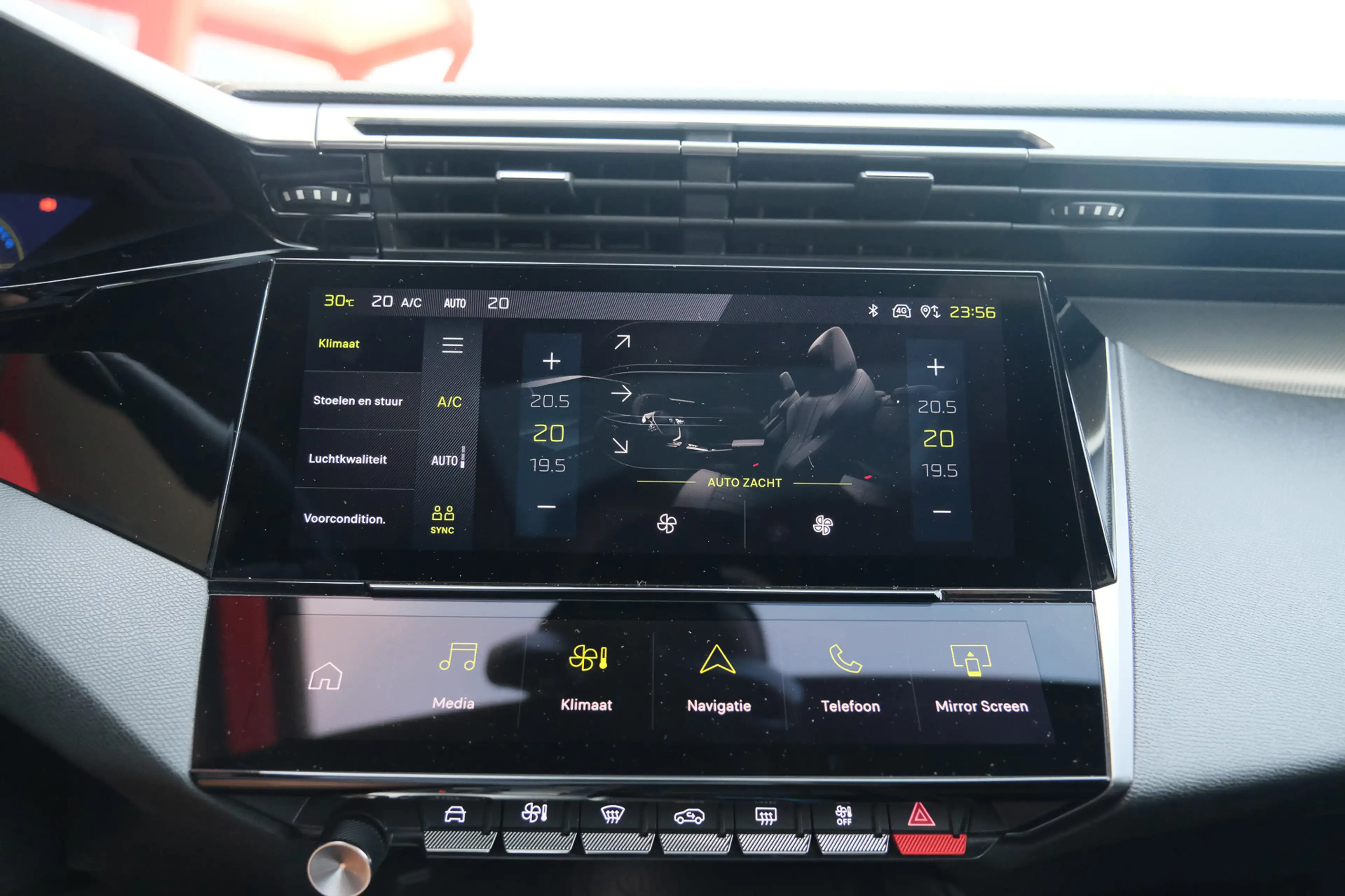 Peugeot 408 1.6 HYbrid GT 225 EAT8 First Edition — photo 11
