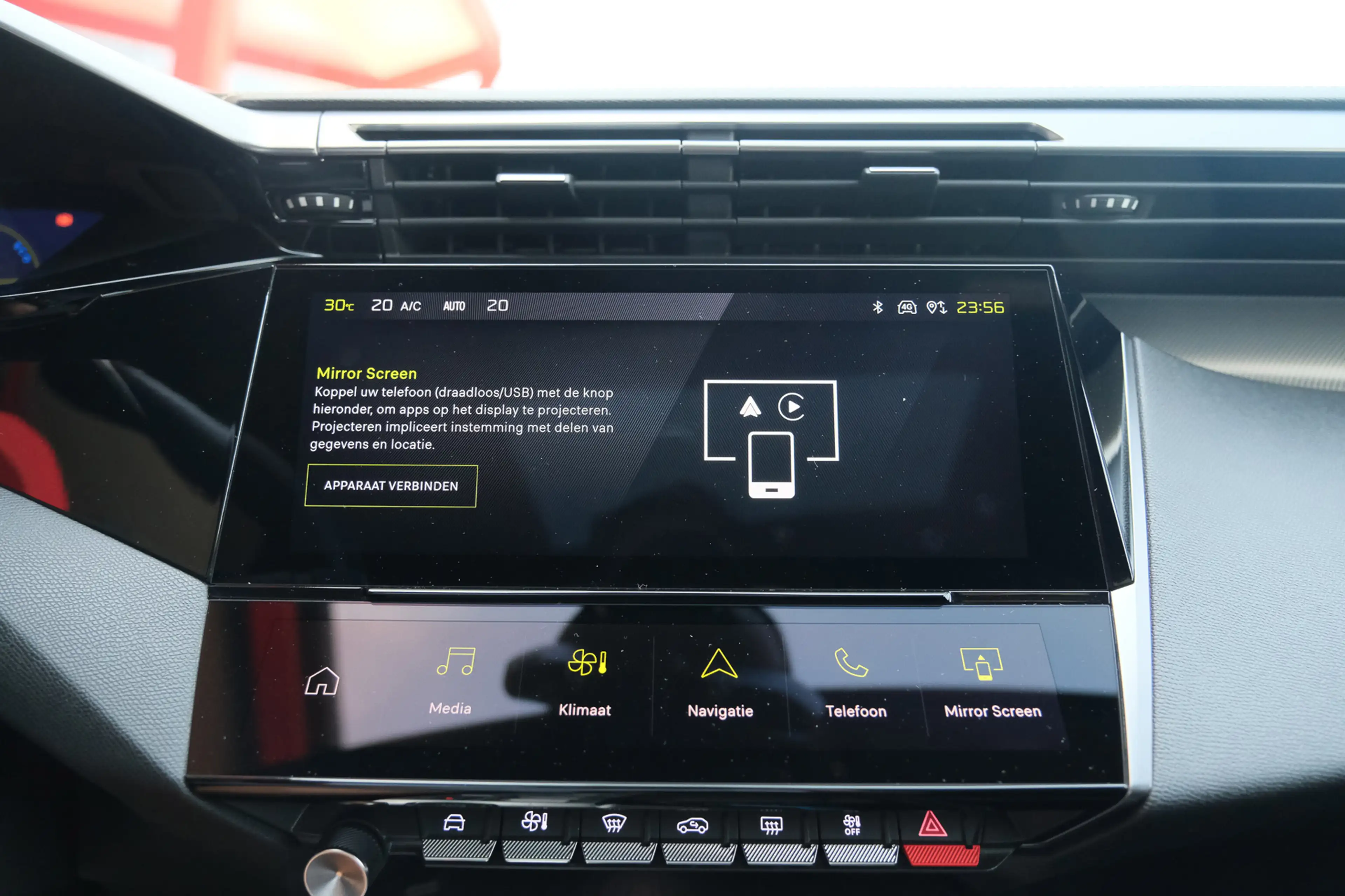 Peugeot 408 1.6 HYbrid GT 225 EAT8 First Edition — photo 14