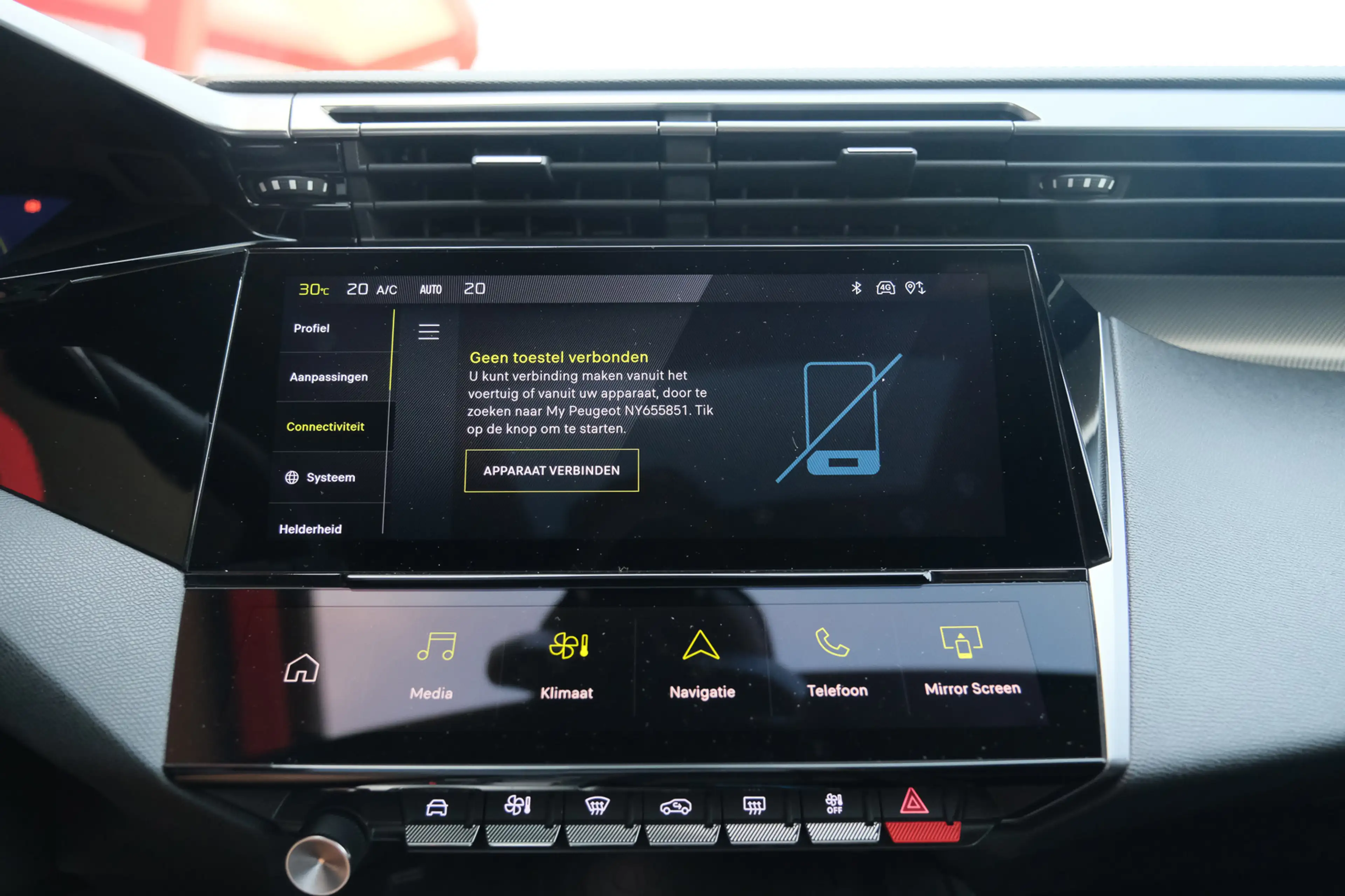 Peugeot 408 1.6 HYbrid GT 225 EAT8 First Edition — photo 13