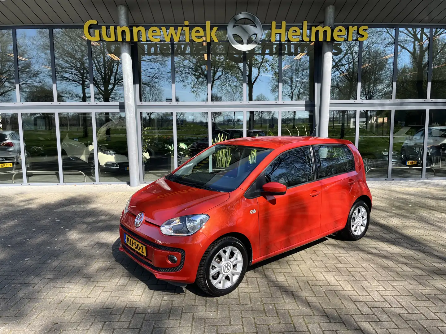 Volkswagen up! 1.0 BMT take up! | LAGE KM STAND | STOELVERWARMING Oranje - 1