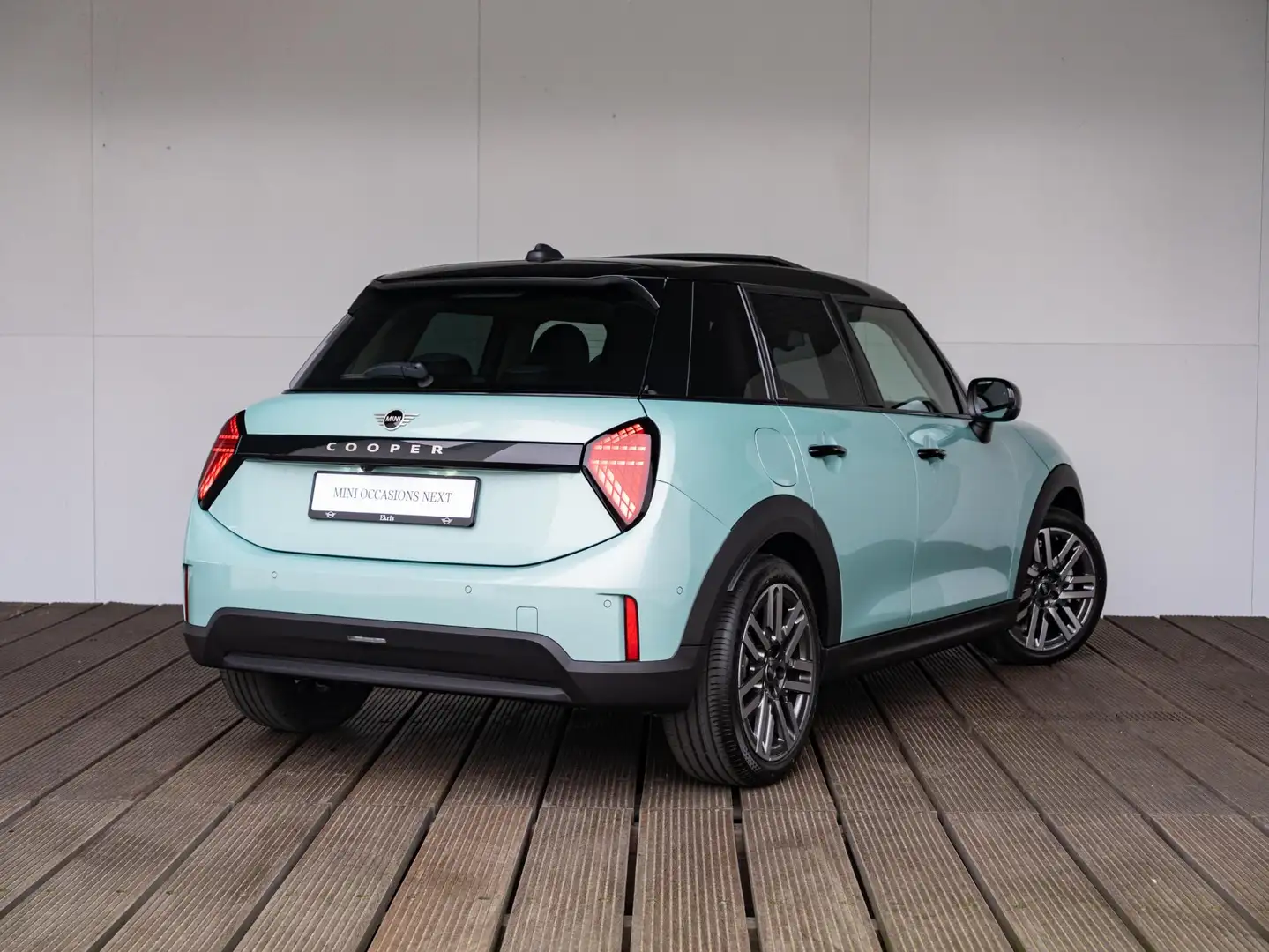MINI Cooper C 5-deurs Classic + M-pakket Verde - 2