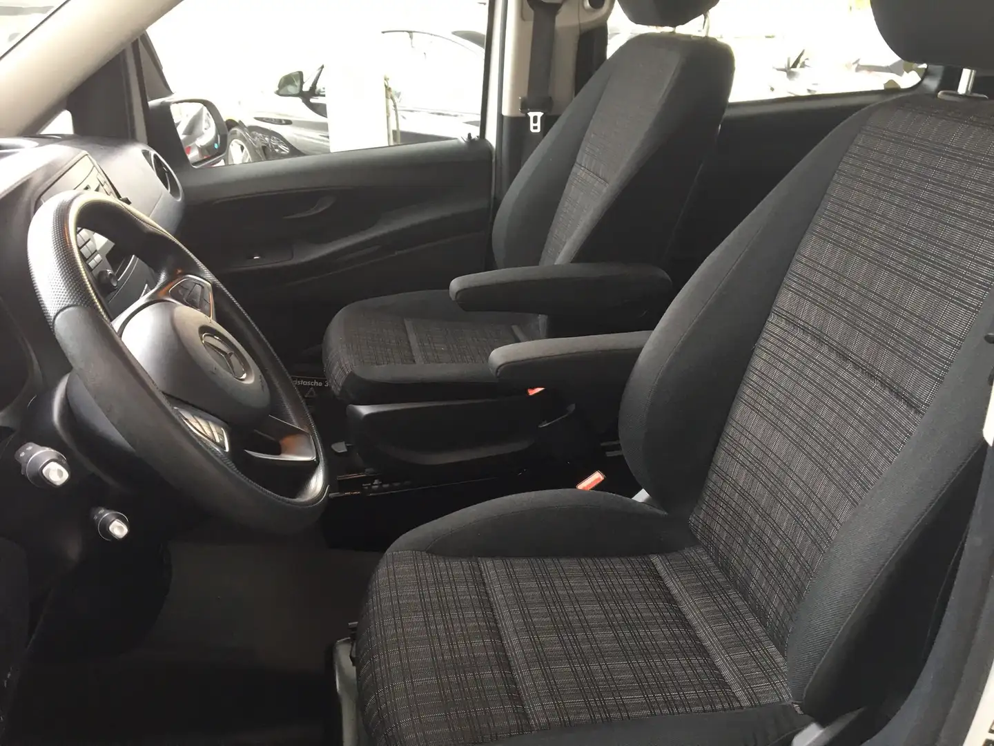 Mercedes-Benz Vito 111 CDI Pro extralang+9 Sitzer/Fond-Klima/Tempomat Wit - 1
