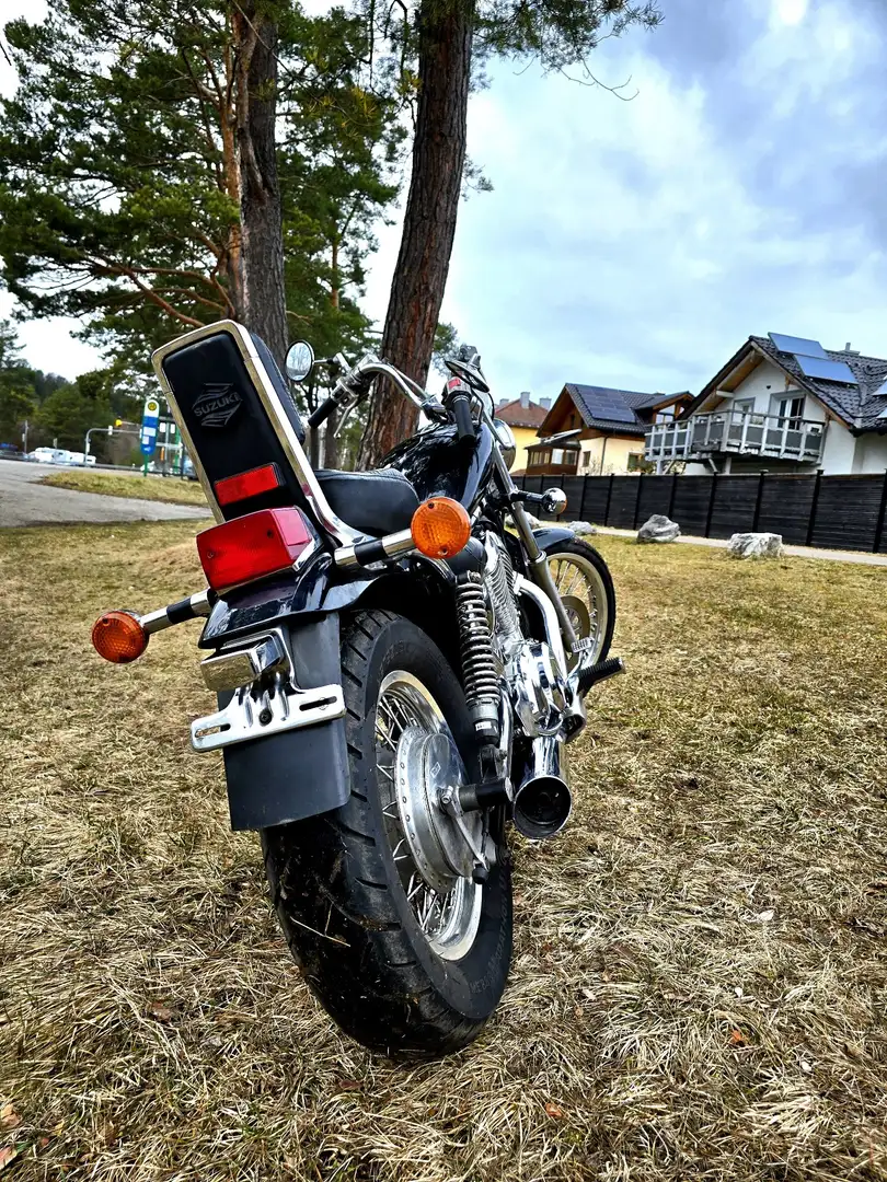 Suzuki VS 800 Noir - 1
