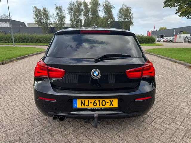 BMW 1 Series view 6