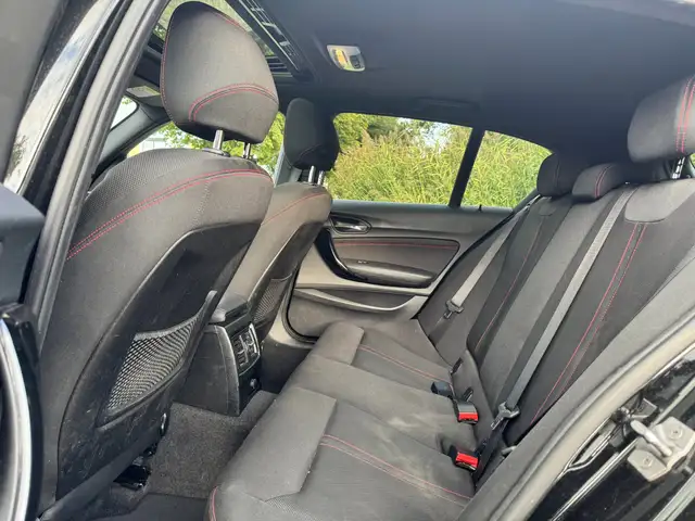 BMW 1 Series view 11