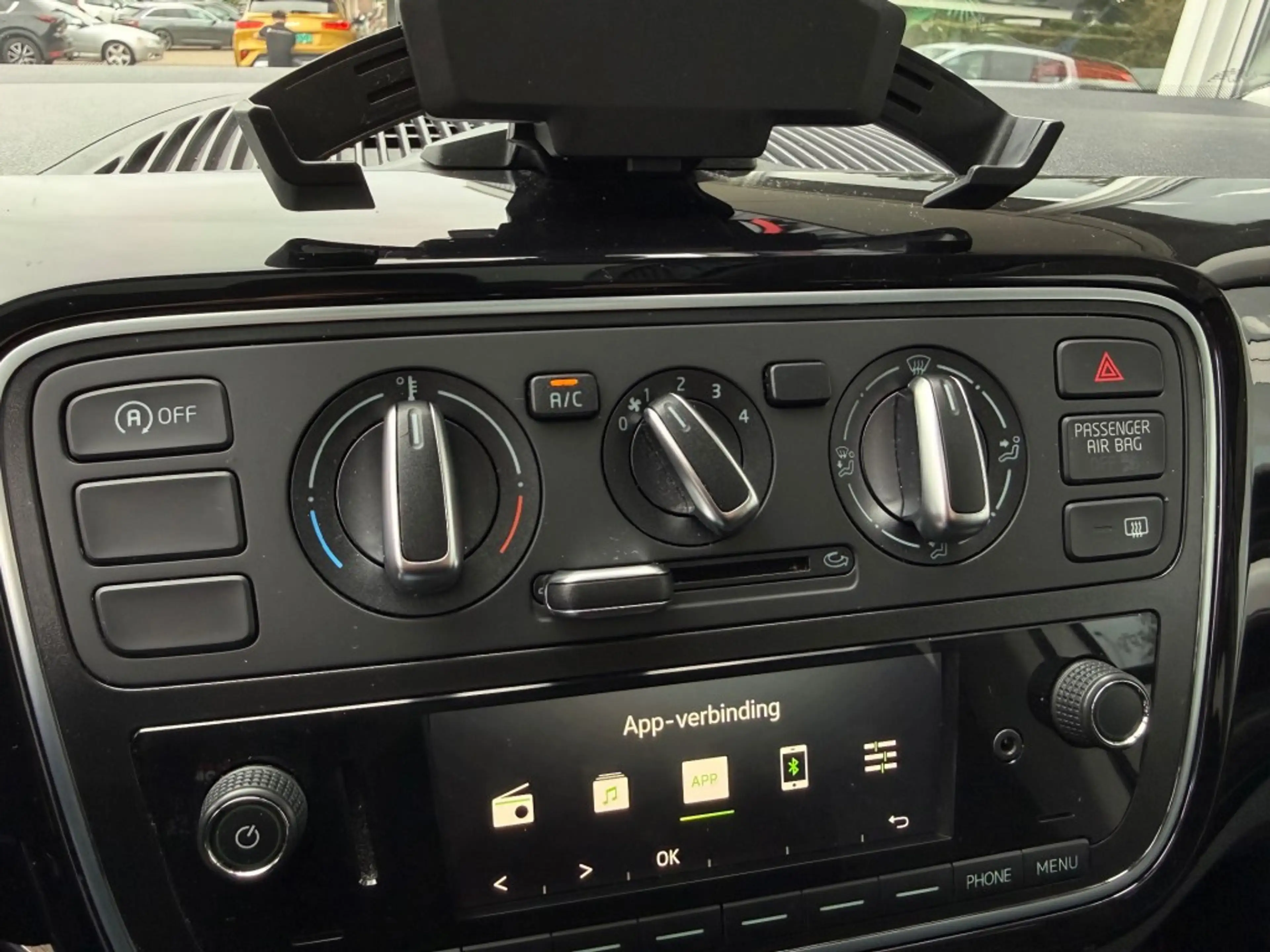 Skoda Citigo 1.0 Greentech Ambition - Pano Cruise Airco Bluetoo — photo 36