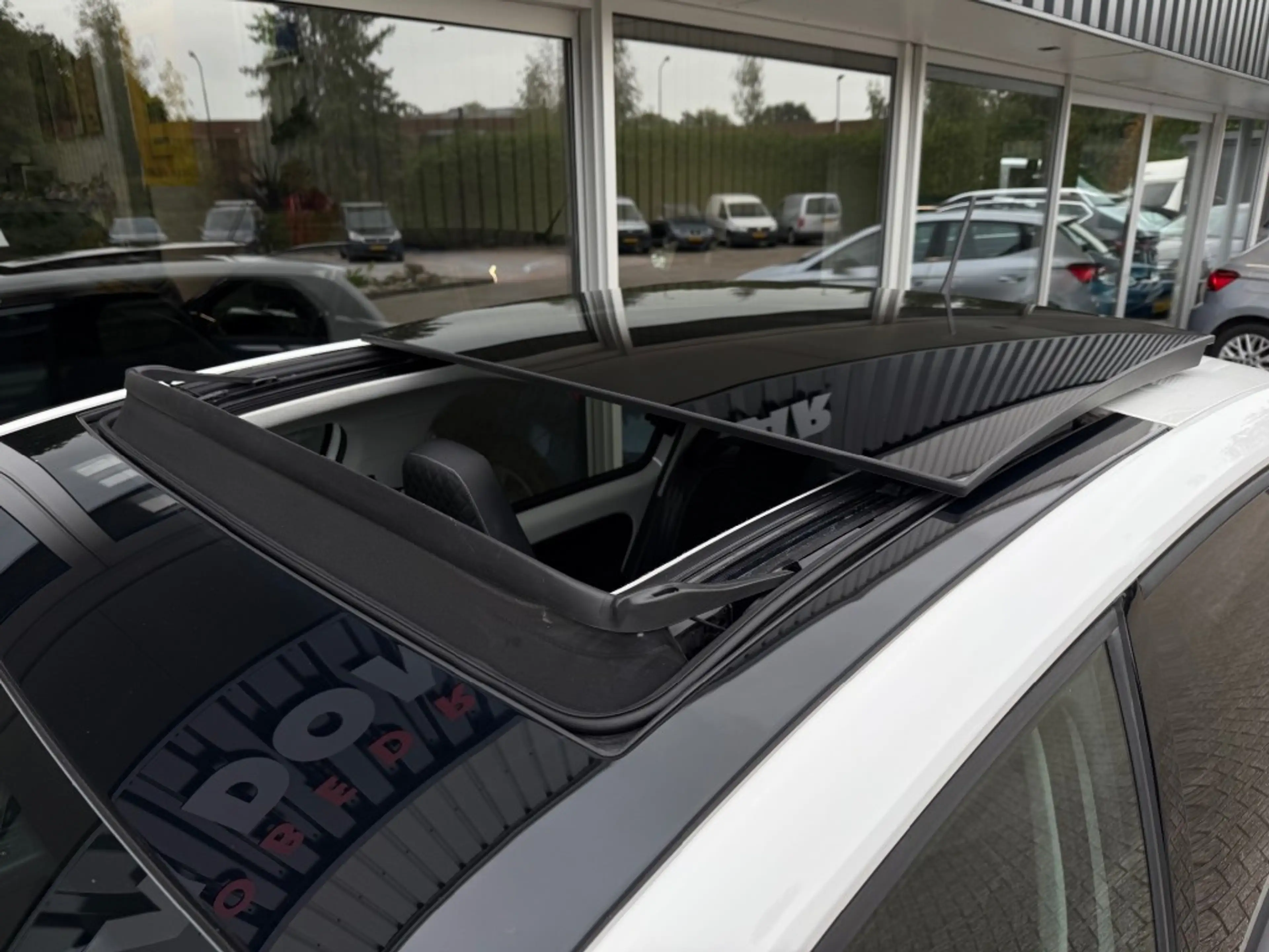 Skoda Citigo 1.0 Greentech Ambition - Pano Cruise Airco Bluetoo — photo 6