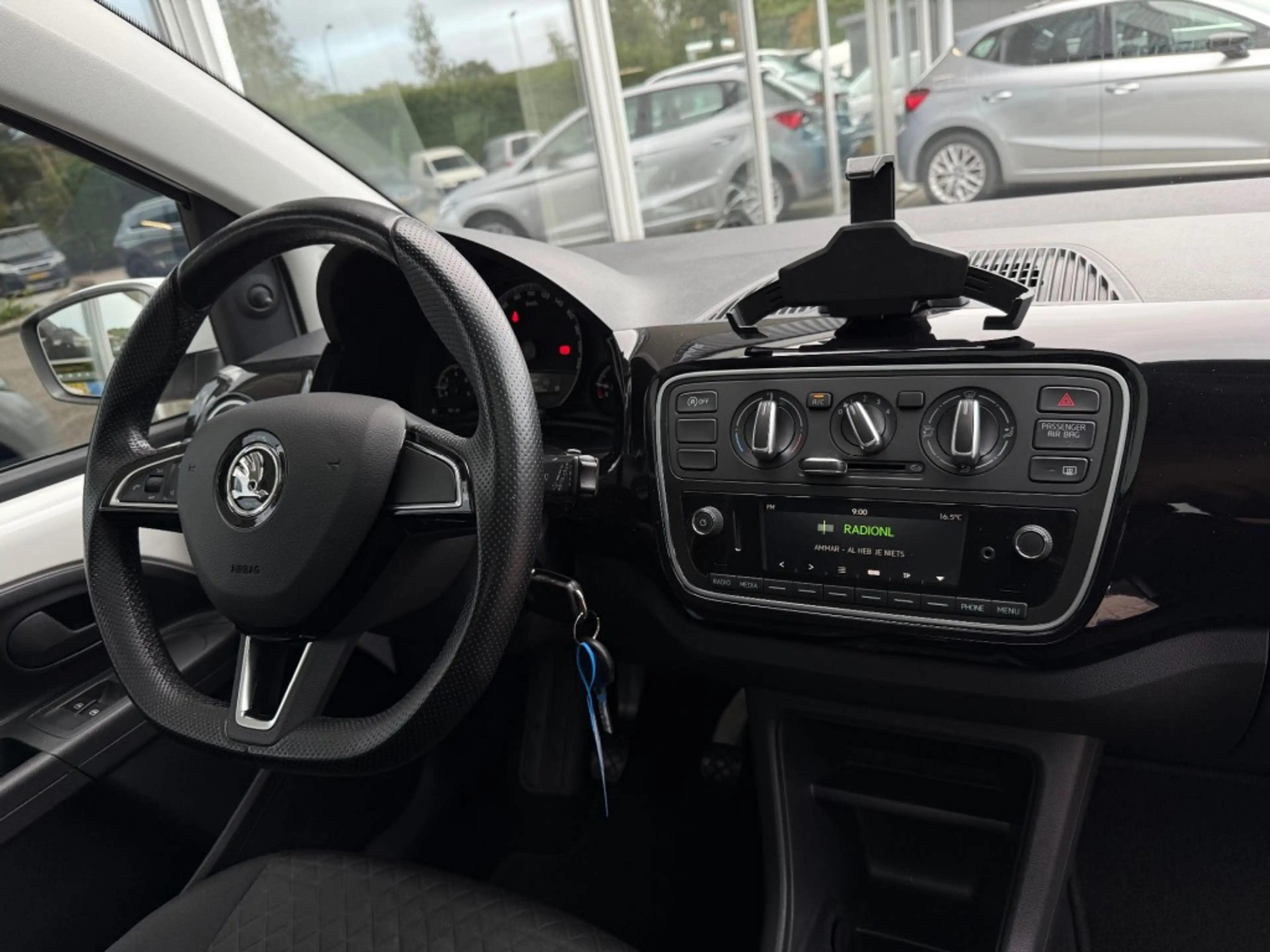 Skoda Citigo 1.0 Greentech Ambition - Pano Cruise Airco Bluetoo — photo 32