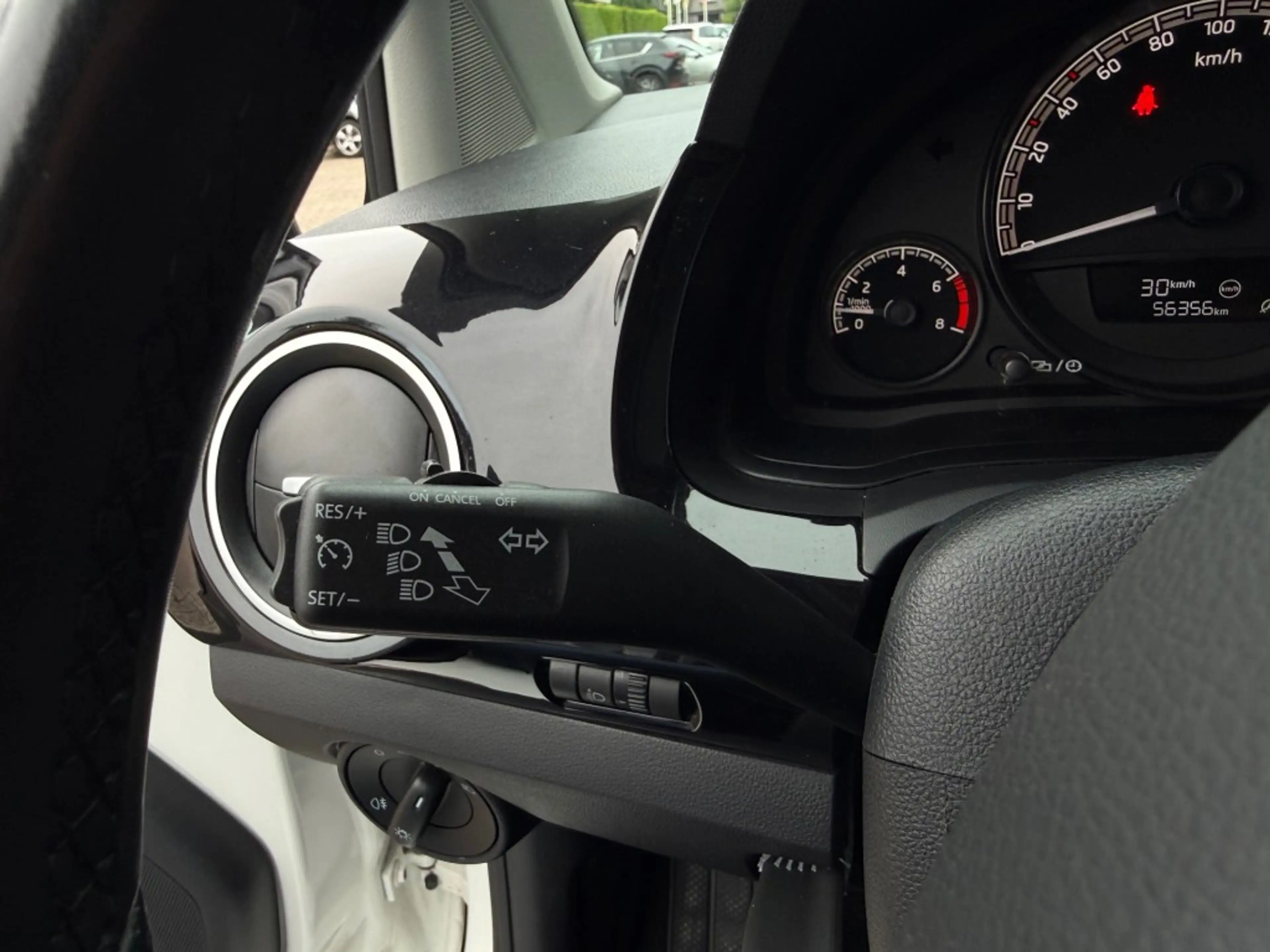 Skoda Citigo 1.0 Greentech Ambition - Pano Cruise Airco Bluetoo — photo 30